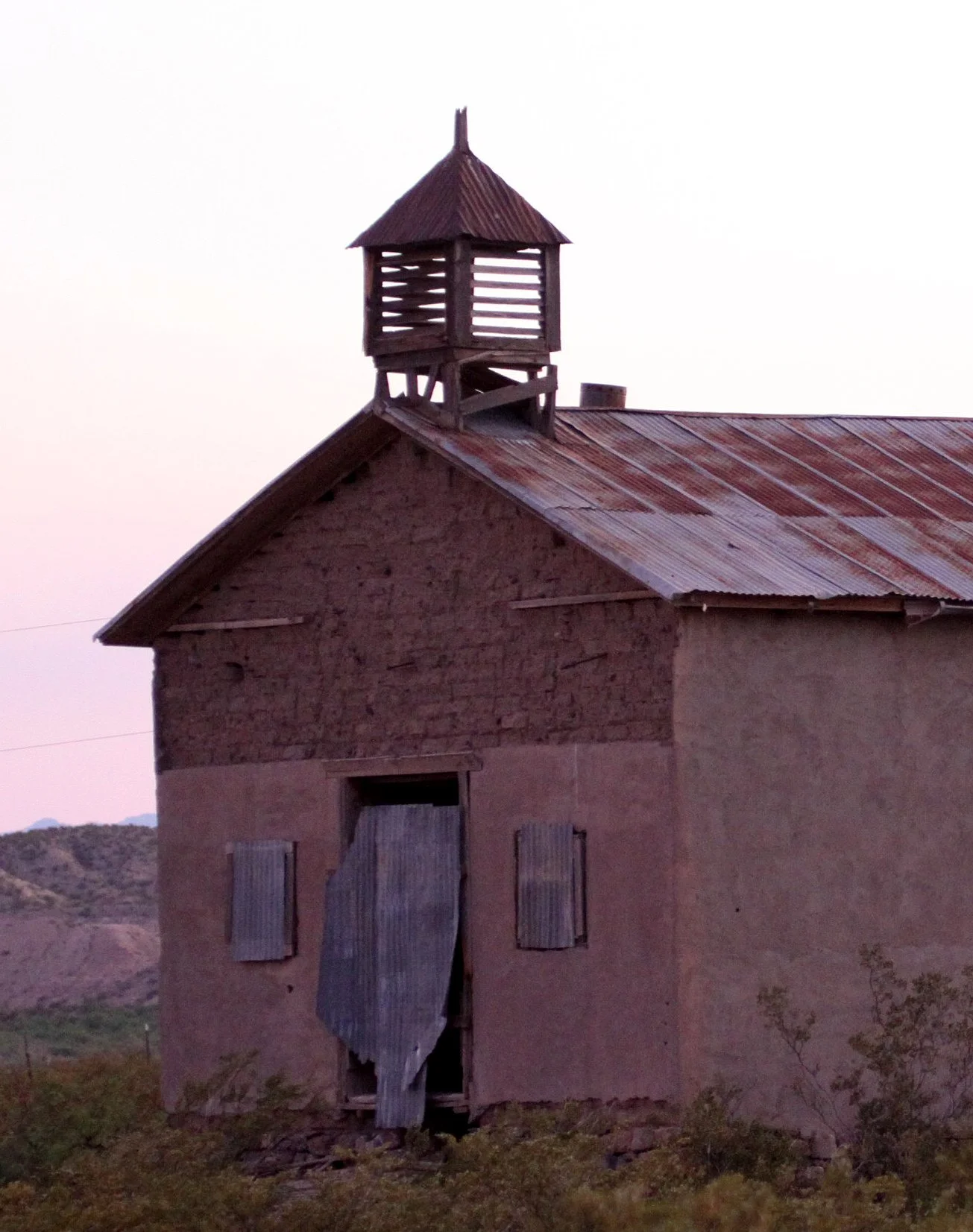 TRUTH OR CONSEQUENCES NEW MEXICO - OLD HAUNTED ADOBE CHURCH.JPG