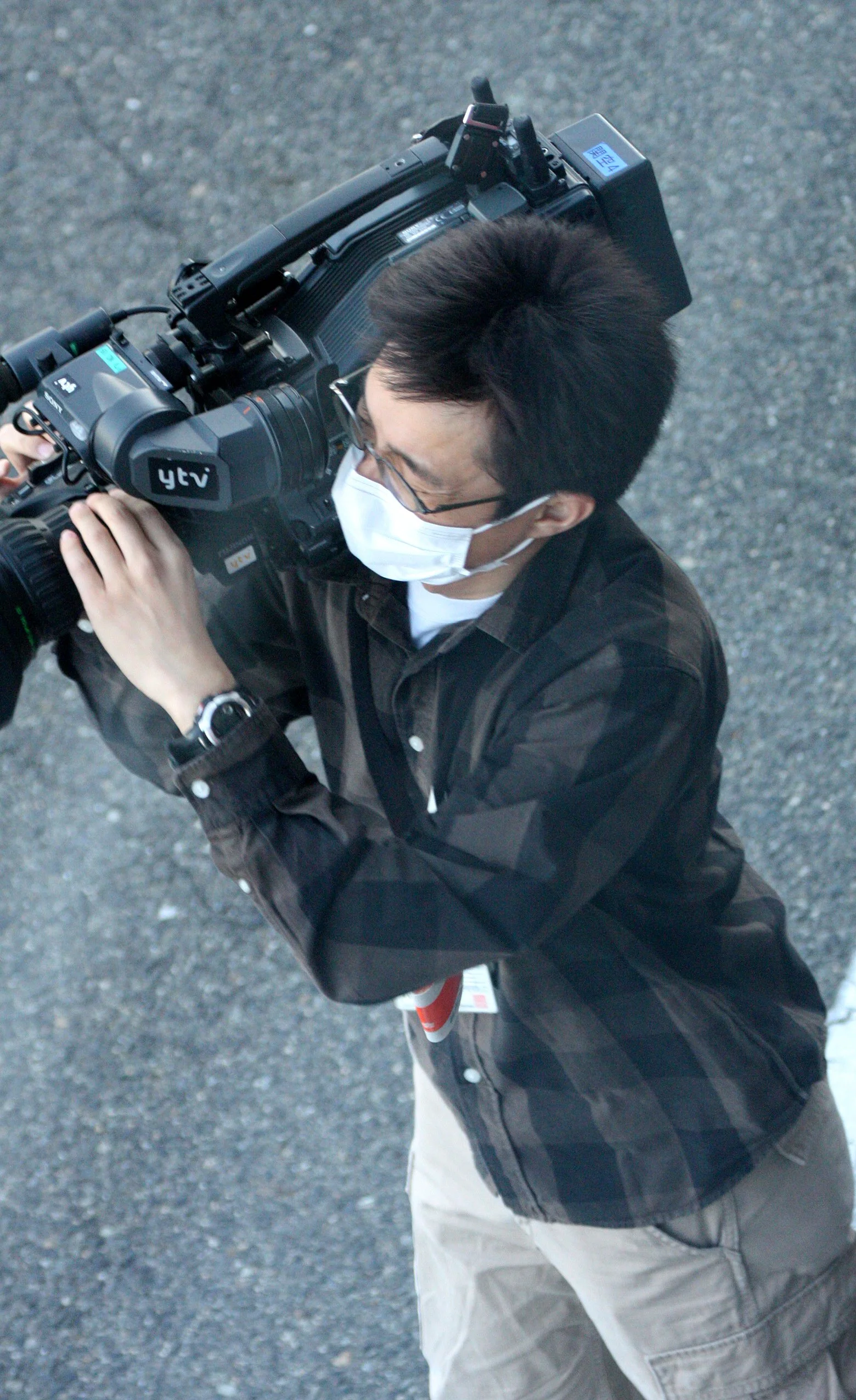 OSAKA - MAY 2009 - SWINE FLU INSPECTORS (5).JPG