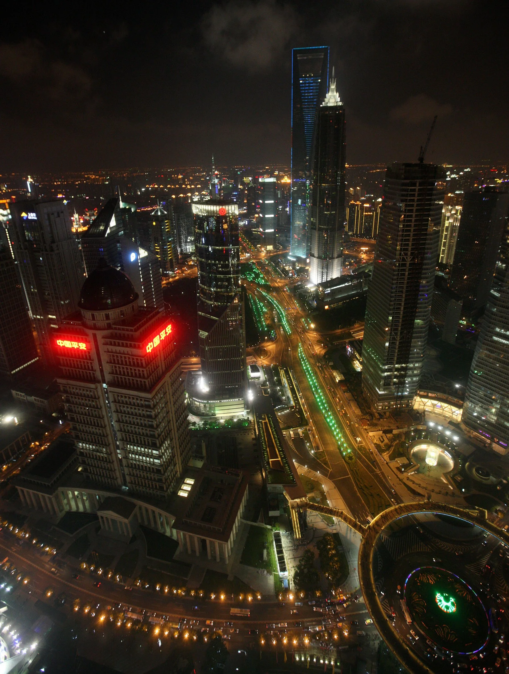 NIGHT OUT IN SHANGHAI - PEARL TOWER & BRAND MALL (89).JPG