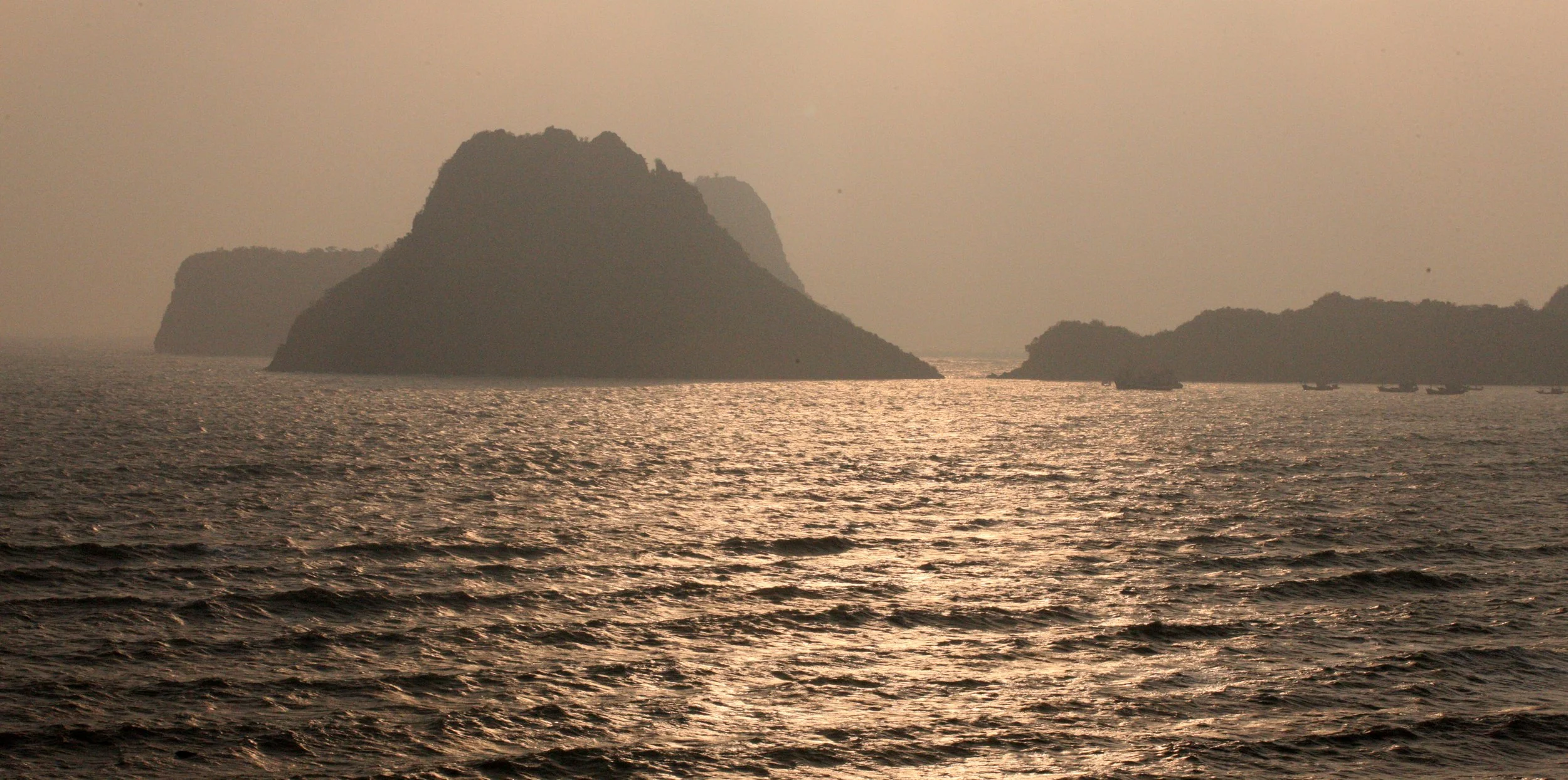2011 Prechuap Kiri Khan Beach Trip with Cokie & Som (8).JPG