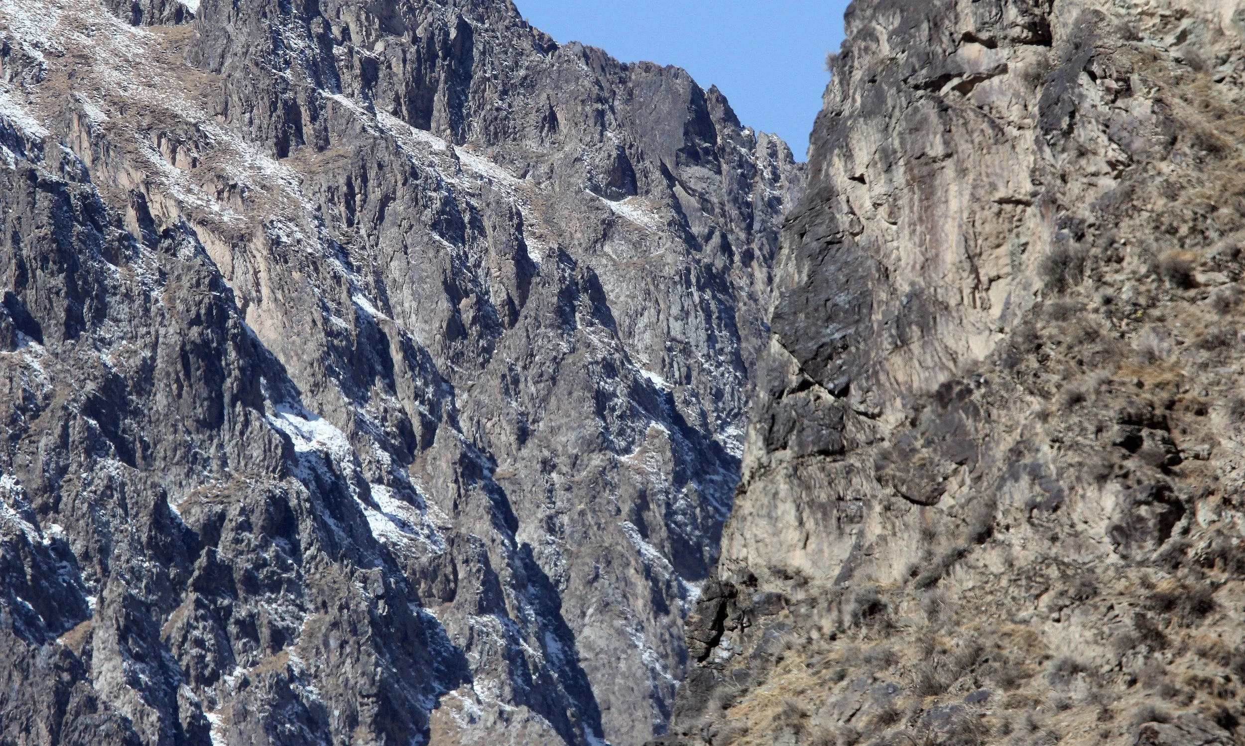 TIANSHAN MOUNTAINS XINJIANG CHINA (2).JPG