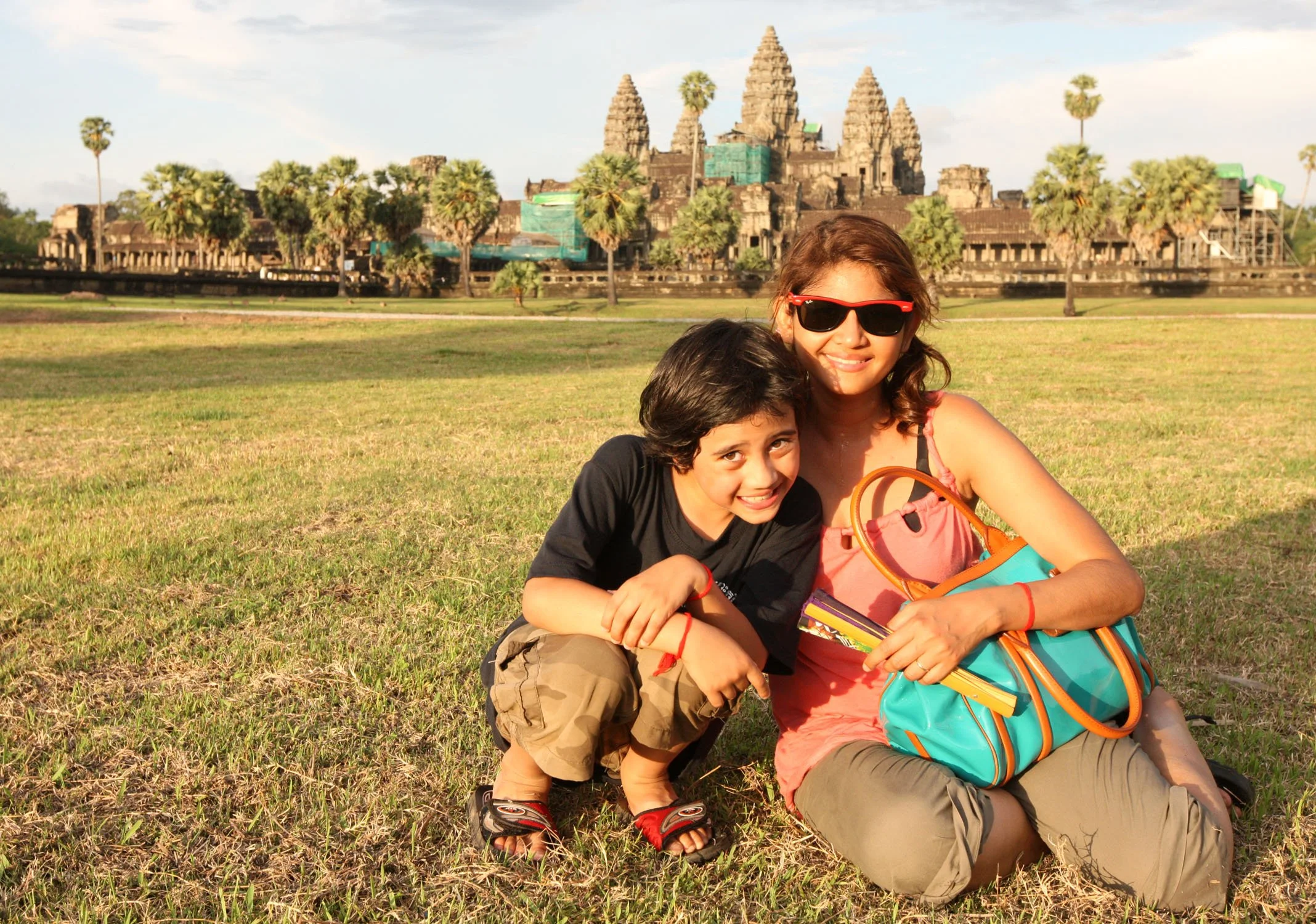 ANGKOR WAT TEMPLE - CAMBODIA - JULY 2010 (13).JPG