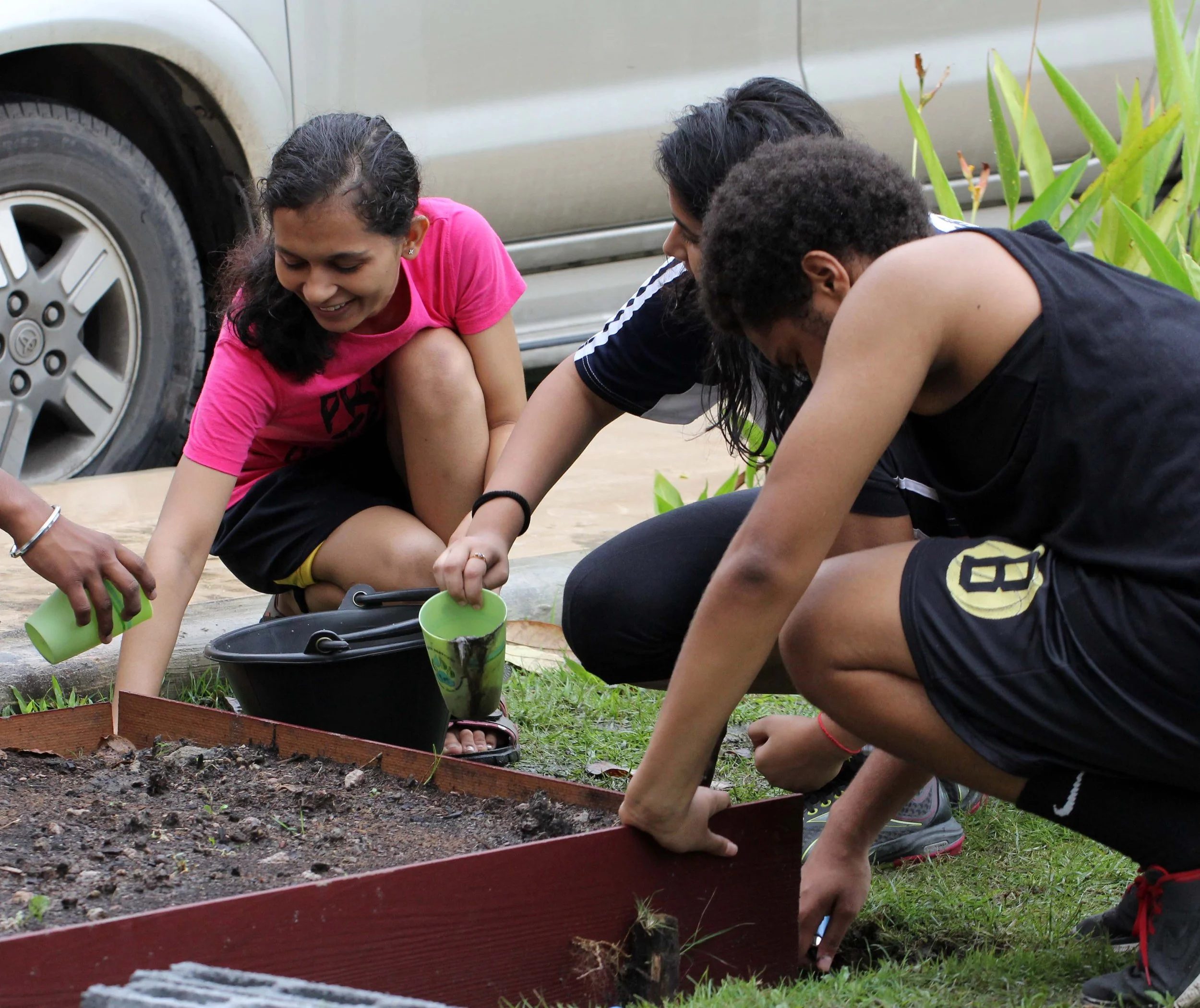 2013 Roots & Shoots Raised Garden Bed Construction at ISB First Year (9).JPG