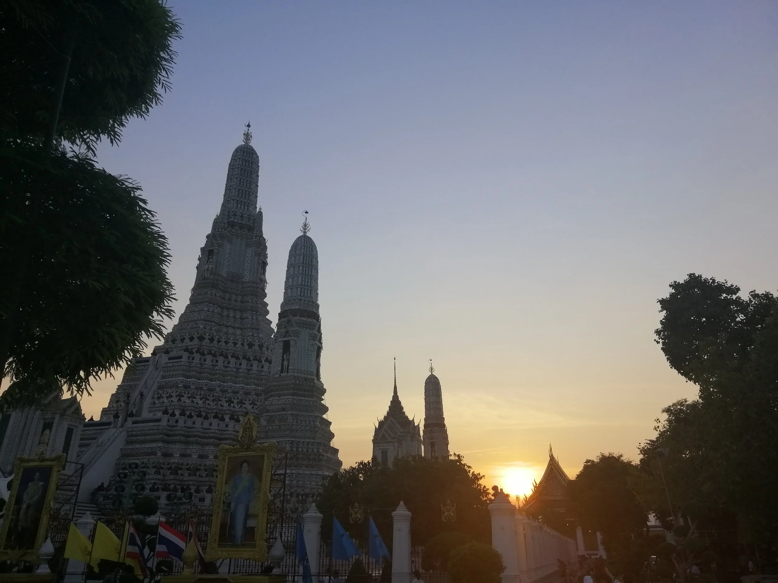 2018 Pics with Gift in Thailand (252).jpg