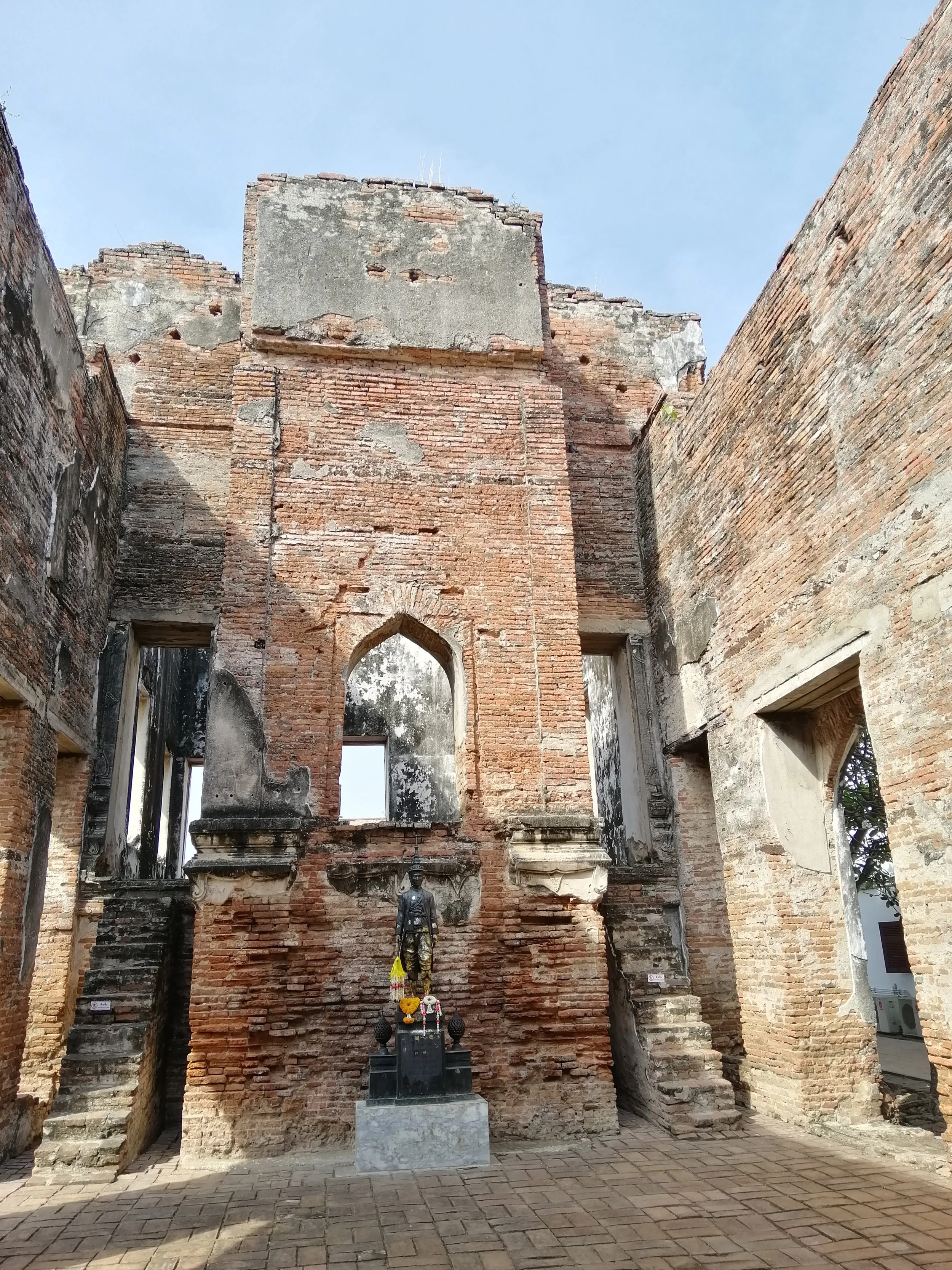 2020 Lopburi City and Temples with Cokie (22).jpg
