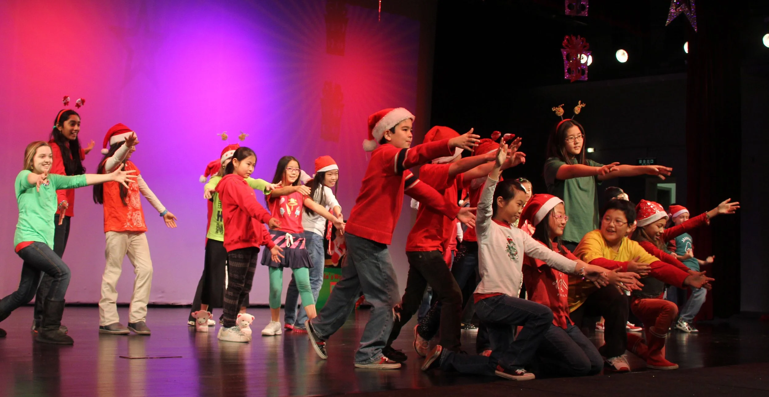 CHRISTMAS CONCERT - DECEMBER 2012 - SAS SHANGHAI (42).JPG
