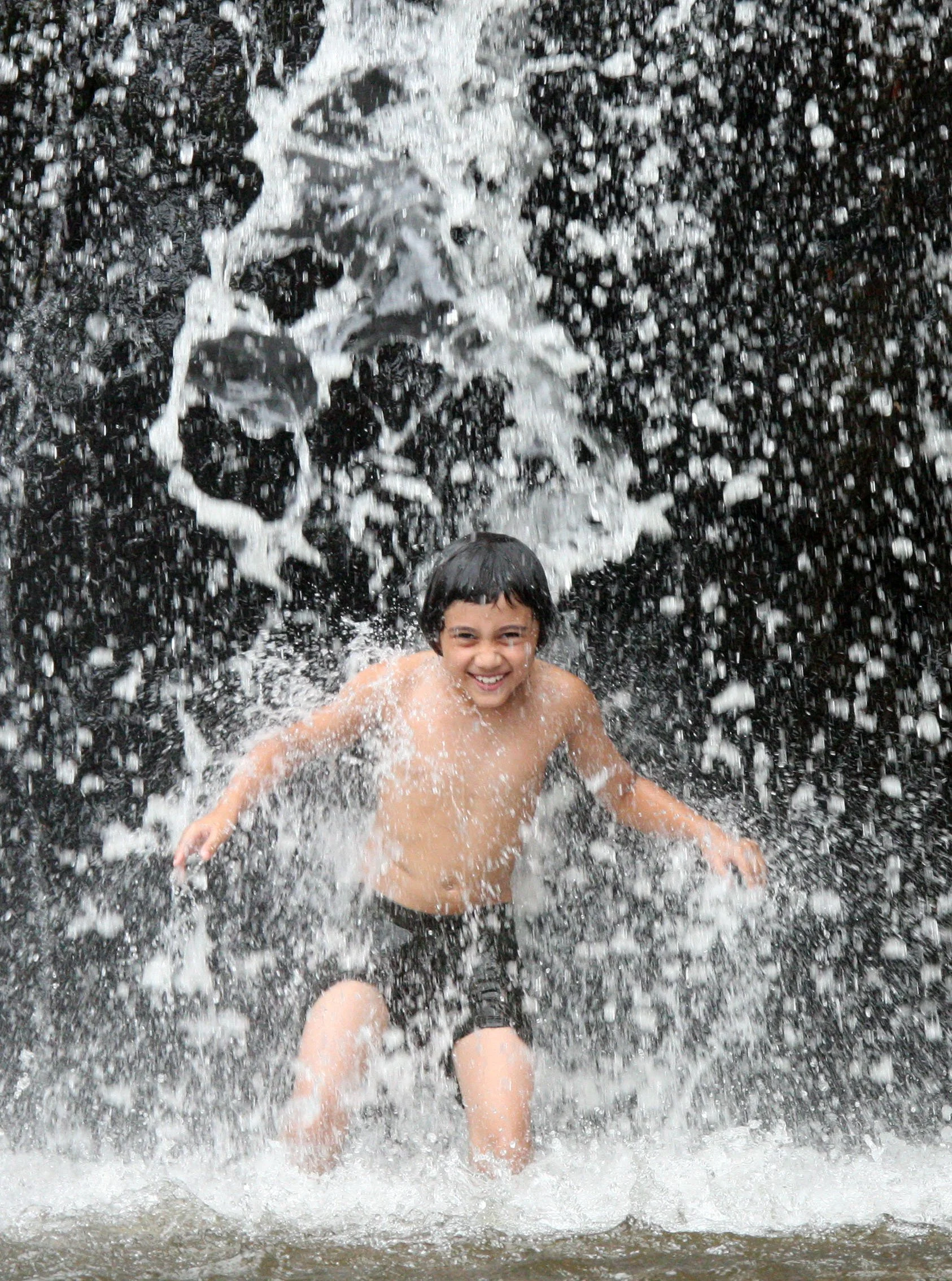KULEN MOUNTAIN CAMBODIA - 1000 LINGHA RIVER (25).JPG