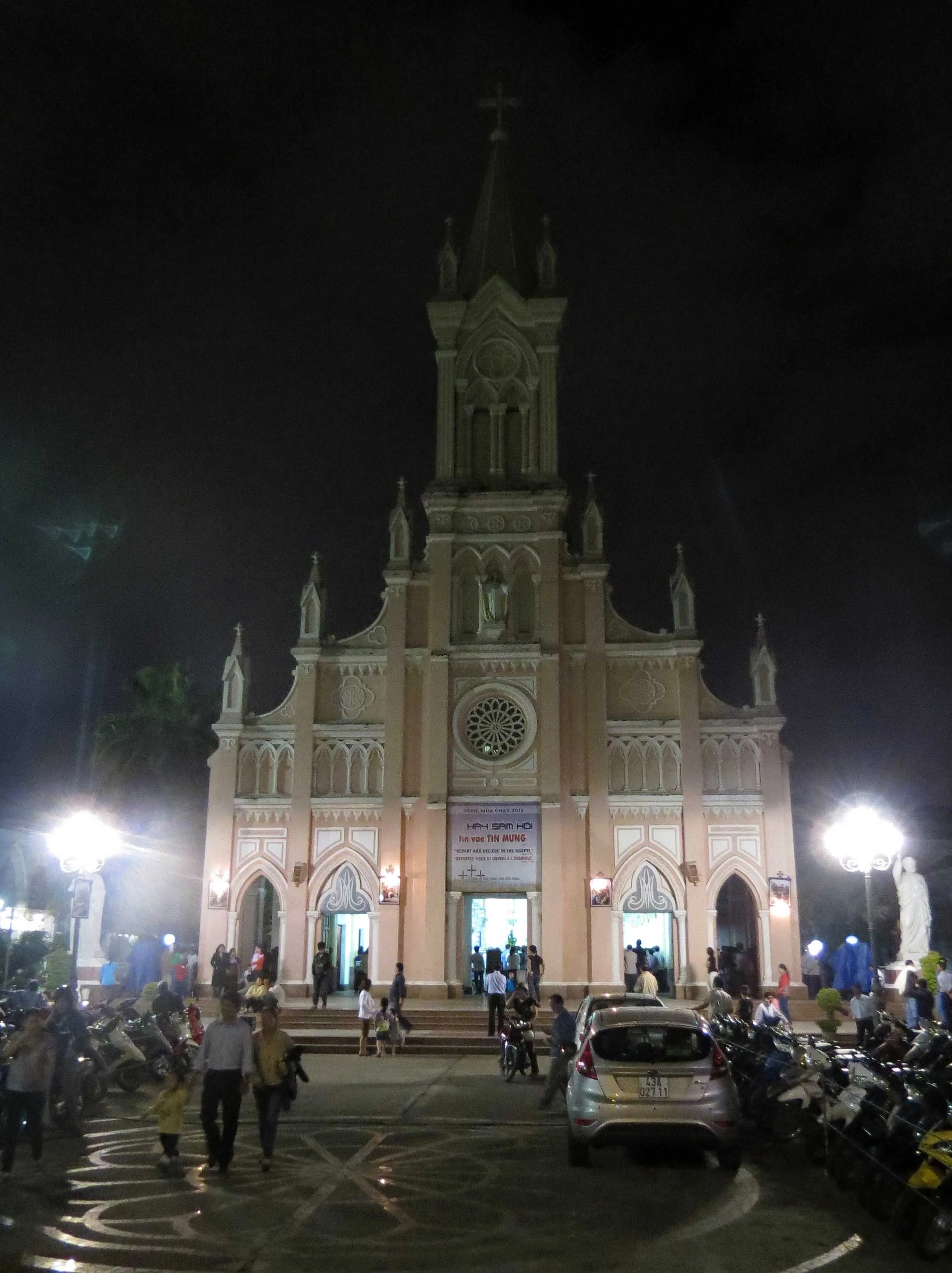 DA NANG VIET NAM (65).JPG