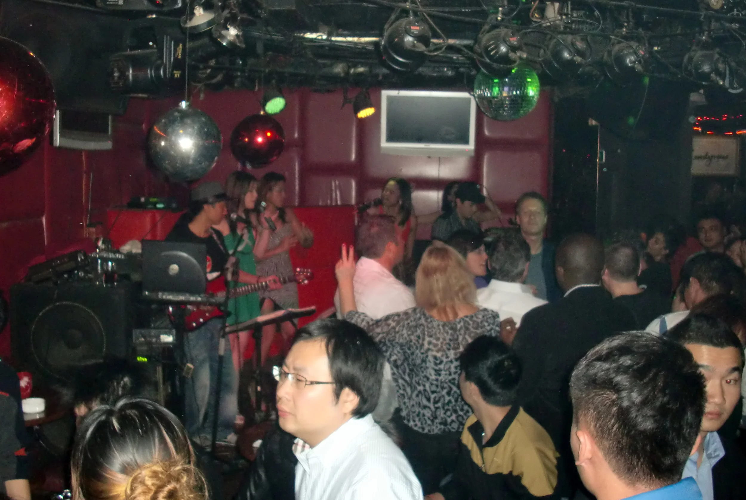 SOM'S BIRTHDAY 2011 - SAS WINTER BALL! (76).JPG