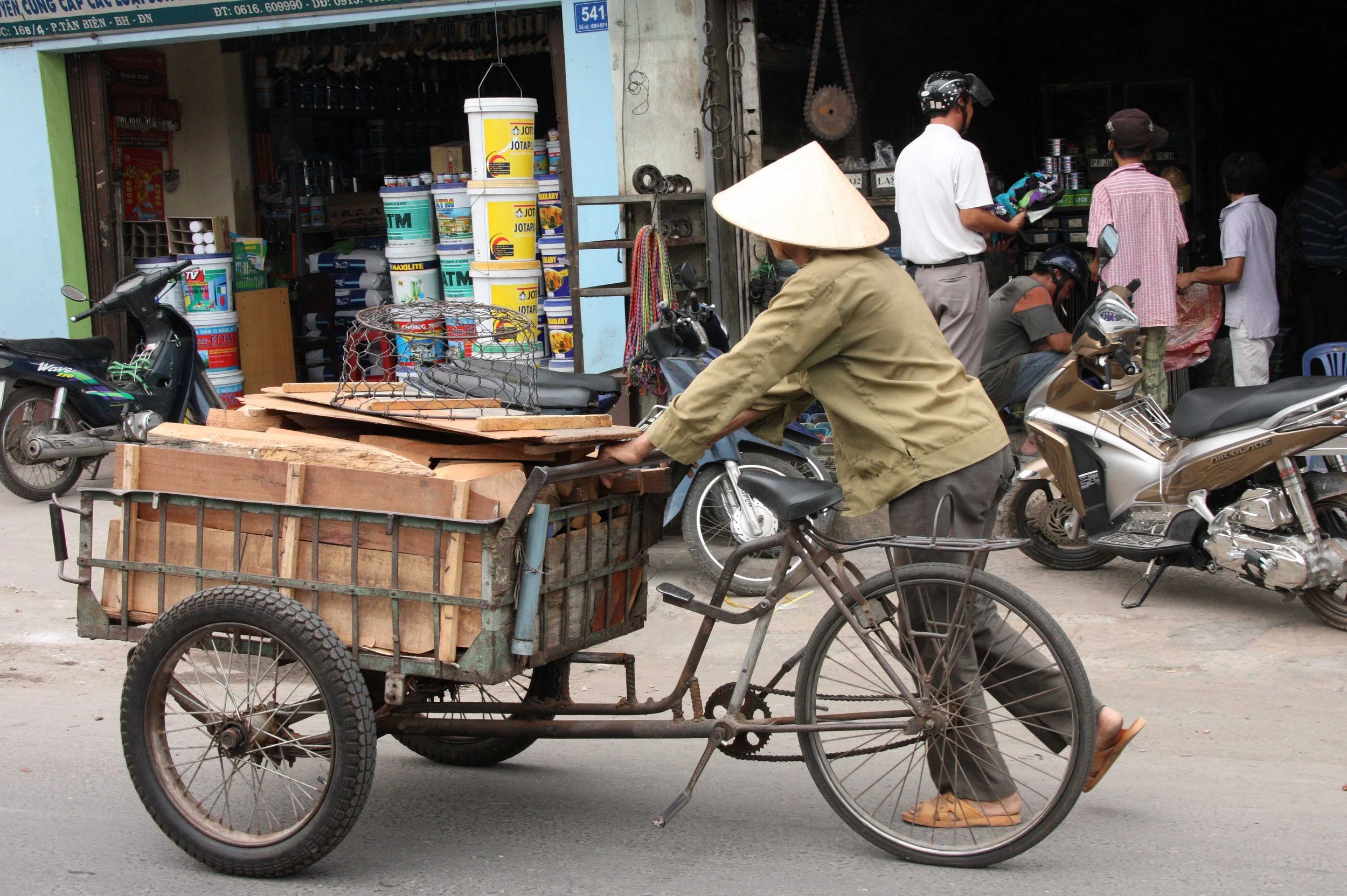 SAIGON - OUTSKIRTS - BIEN HOA (5).JPG