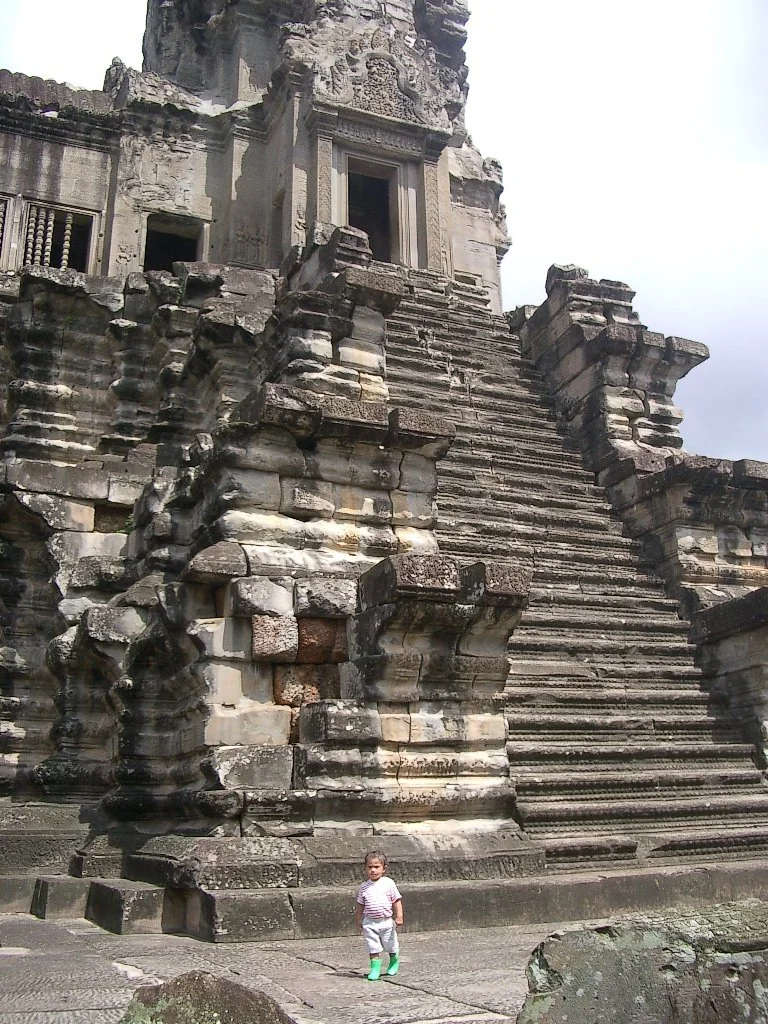 ANGKOR - ANGKOR WAT TEMPLE - CAMBODIA (66).JPG