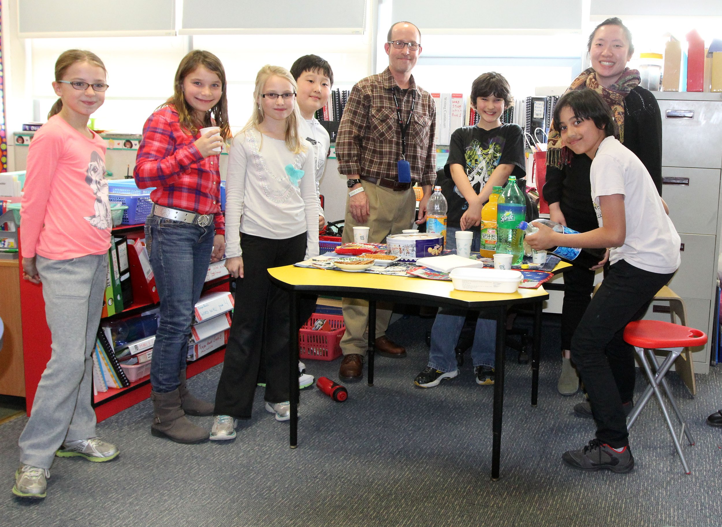 COKIE'S PUPPET SHOW - SAS DECEMBER 2012 (9).JPG