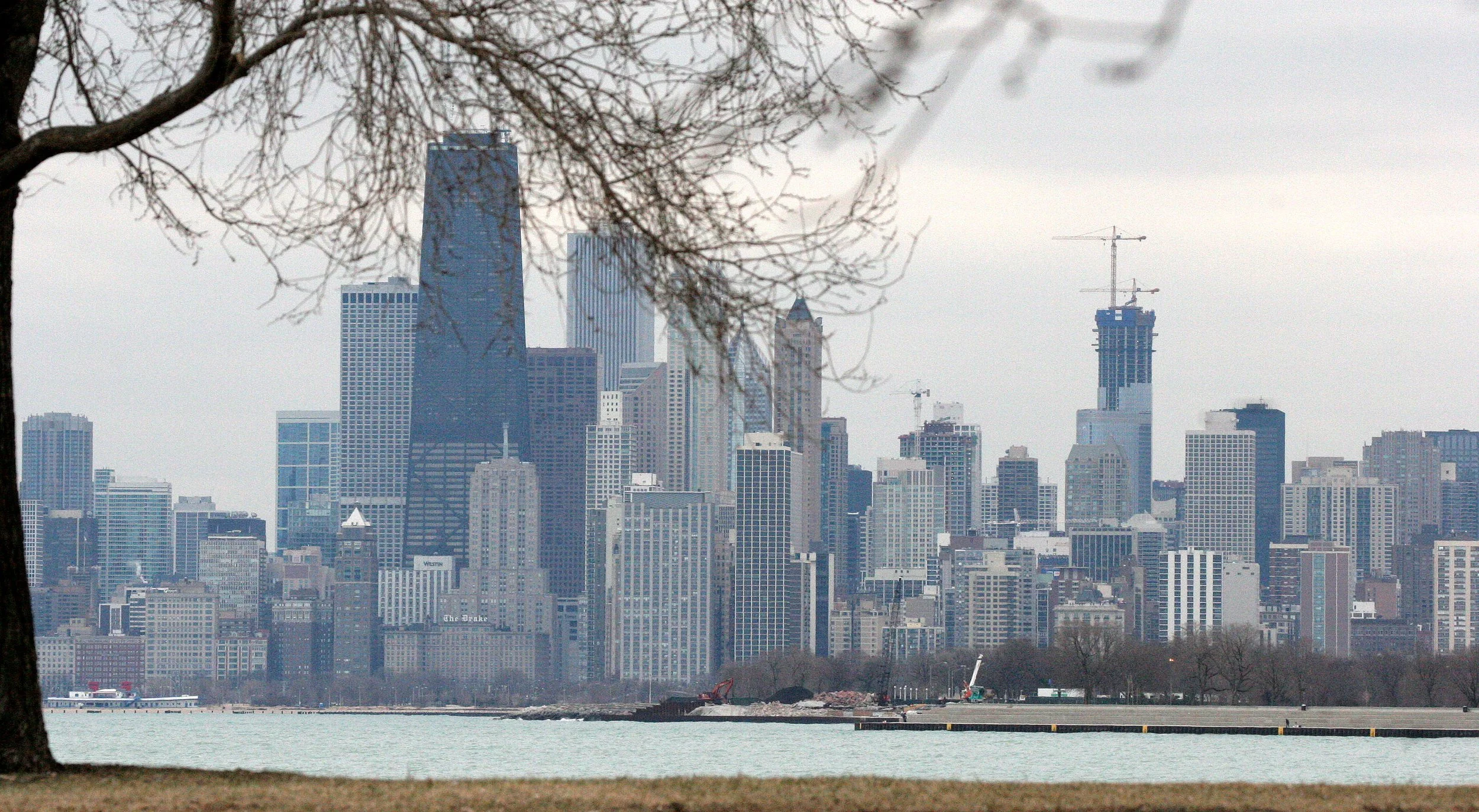 2008-4-1 CHICAGO SPRING TRIP - LAKESHORE.JPG
