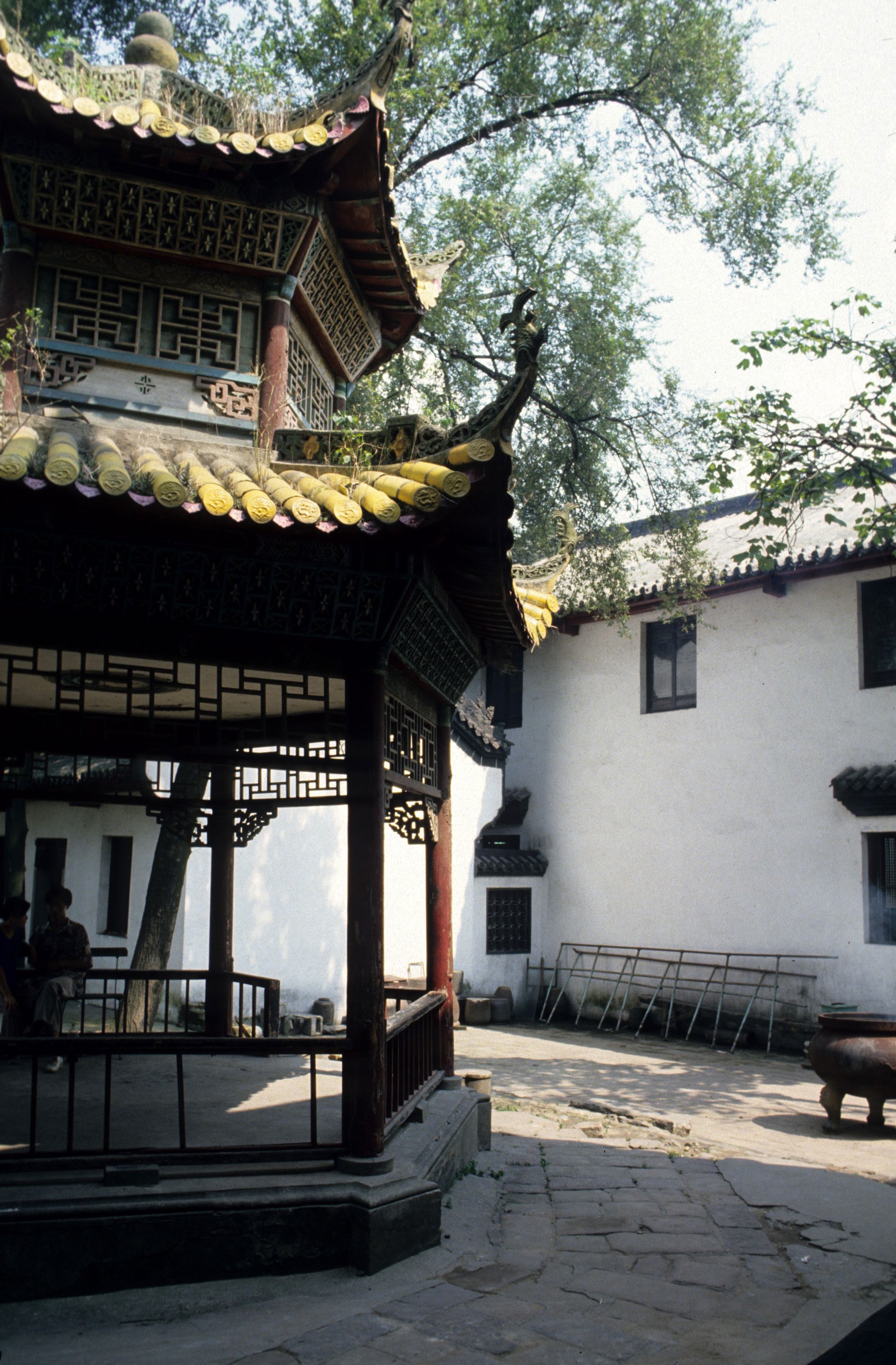 KUNMING CHINA - 1994.jpg