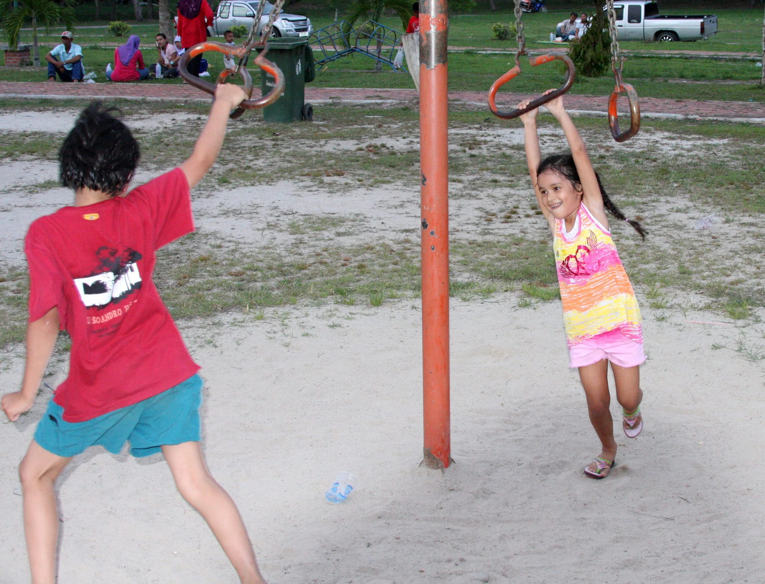 2010-7-18 CARRABAO CONCERT IN NAKHONSITHAMMARAT (12).JPG