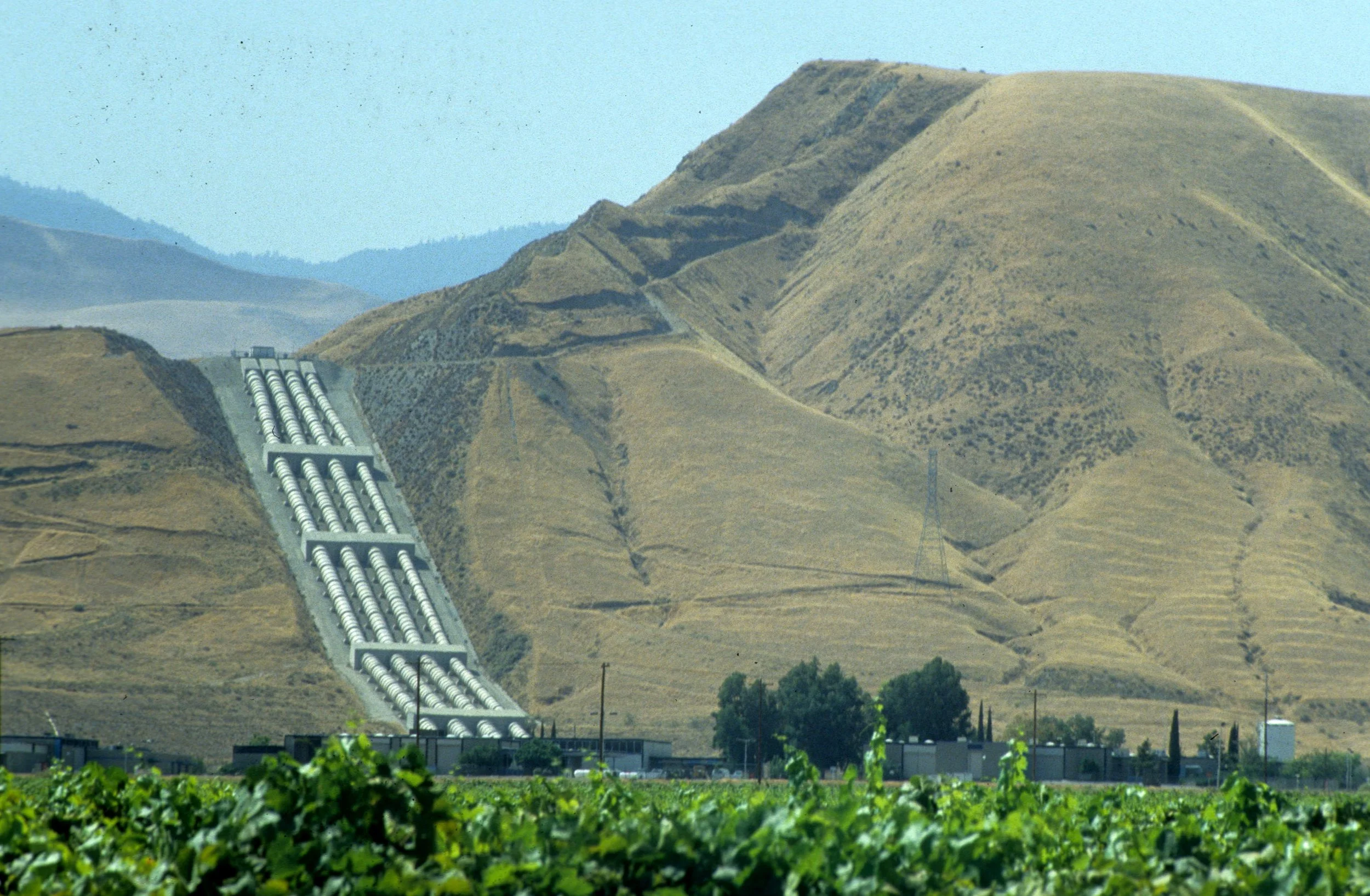 CALIFORNIA - MONO LAKE - LA WATER DIVERSION (3).jpg