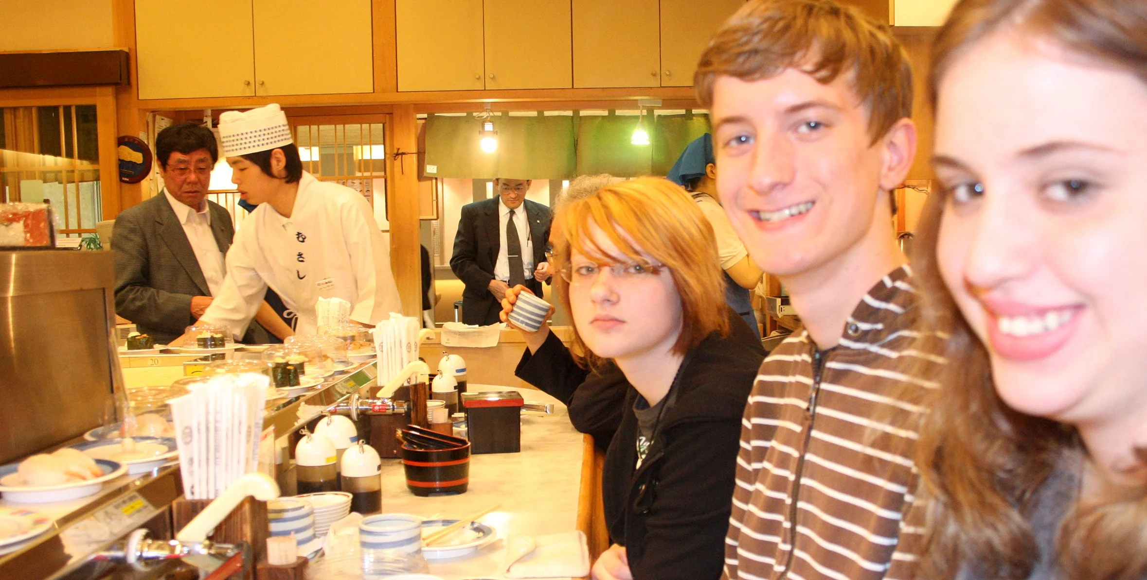 KYOTO - MAY 2009 - SUSHI WITH MY STUDENTS (5).JPG
