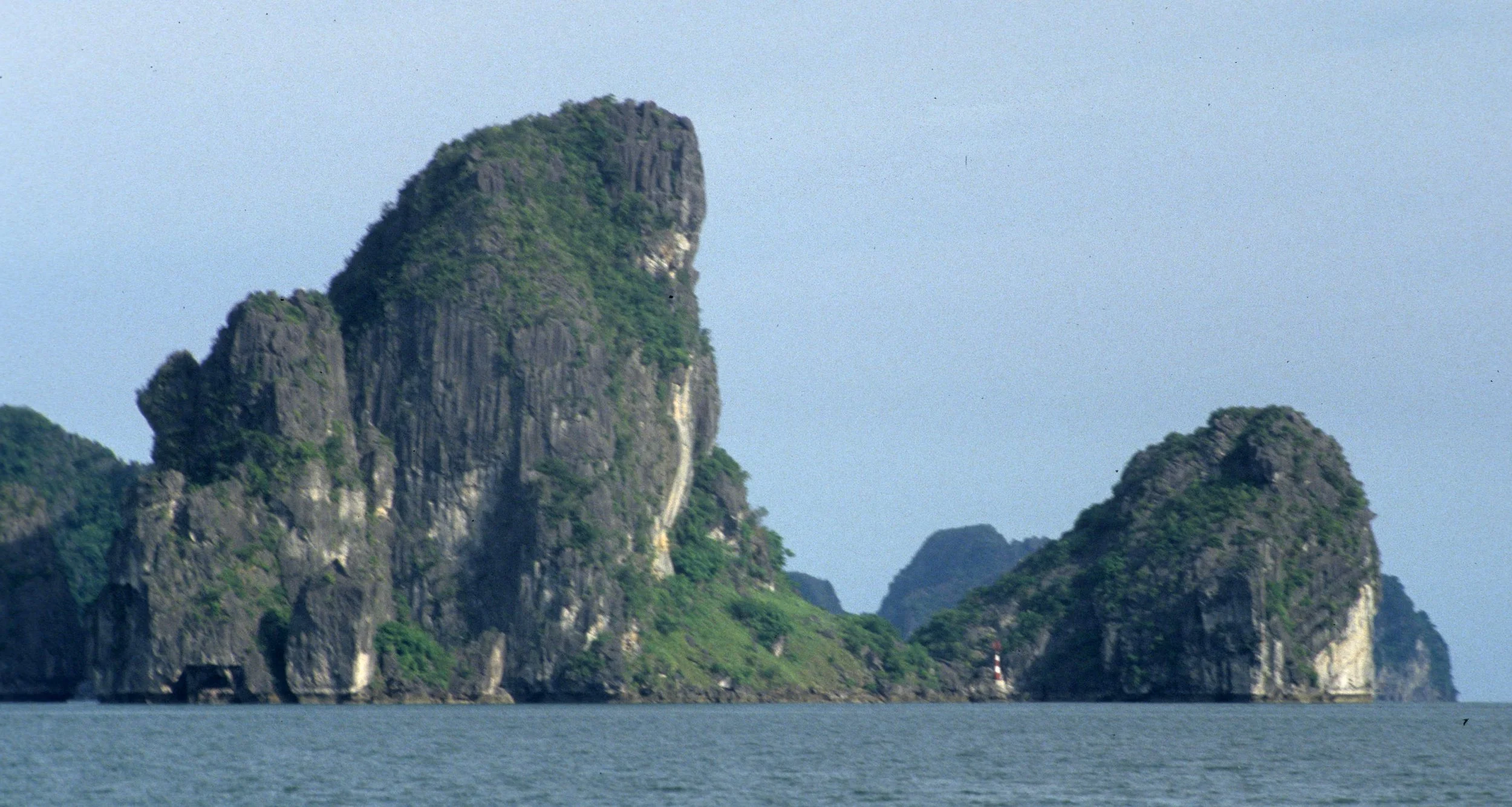 HALONG BAY - 1994 (3).jpg