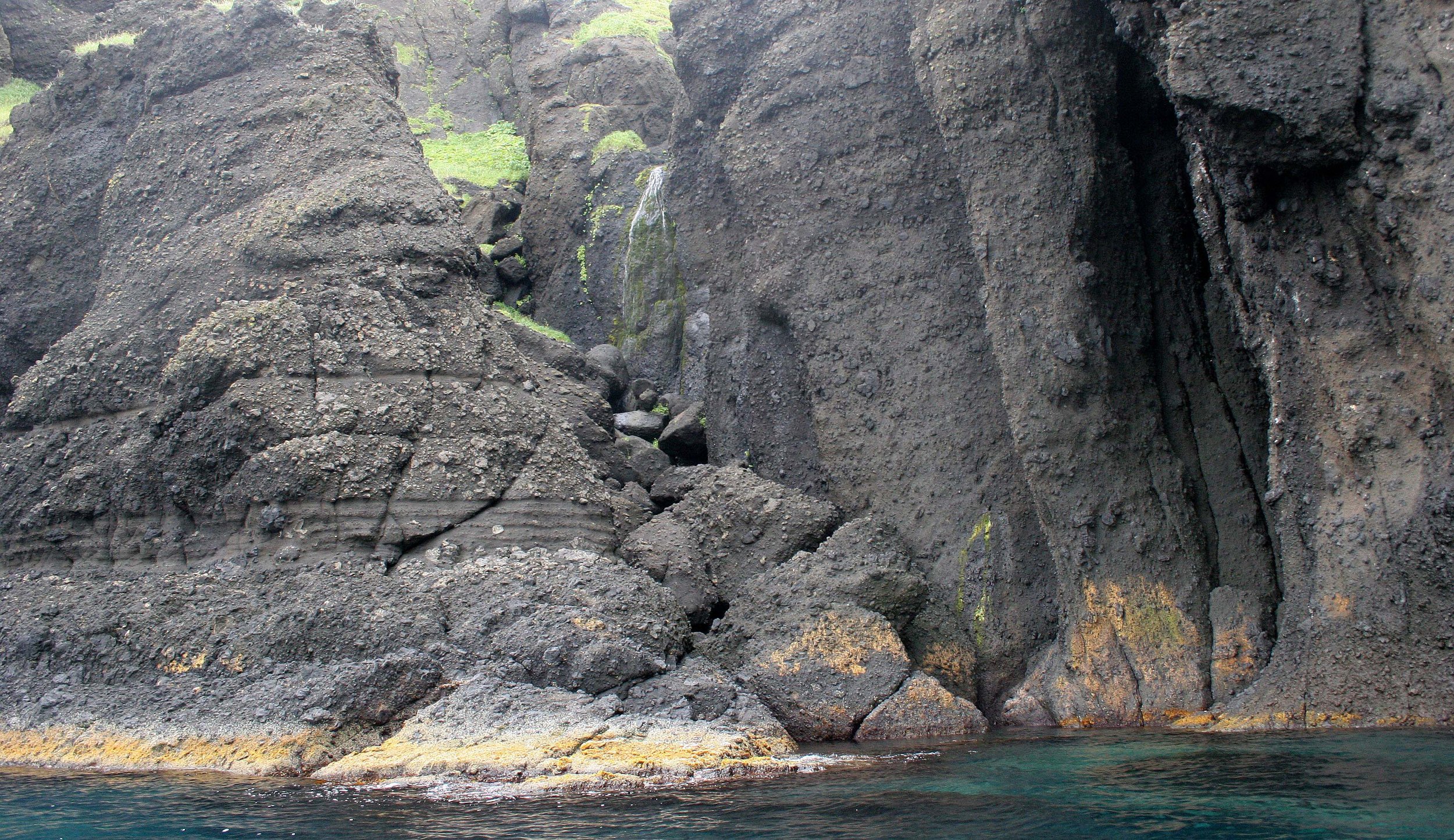 KURIL ISLANDS - VIEWS LANDSCAPES AND GEOLOGY (148).jpg