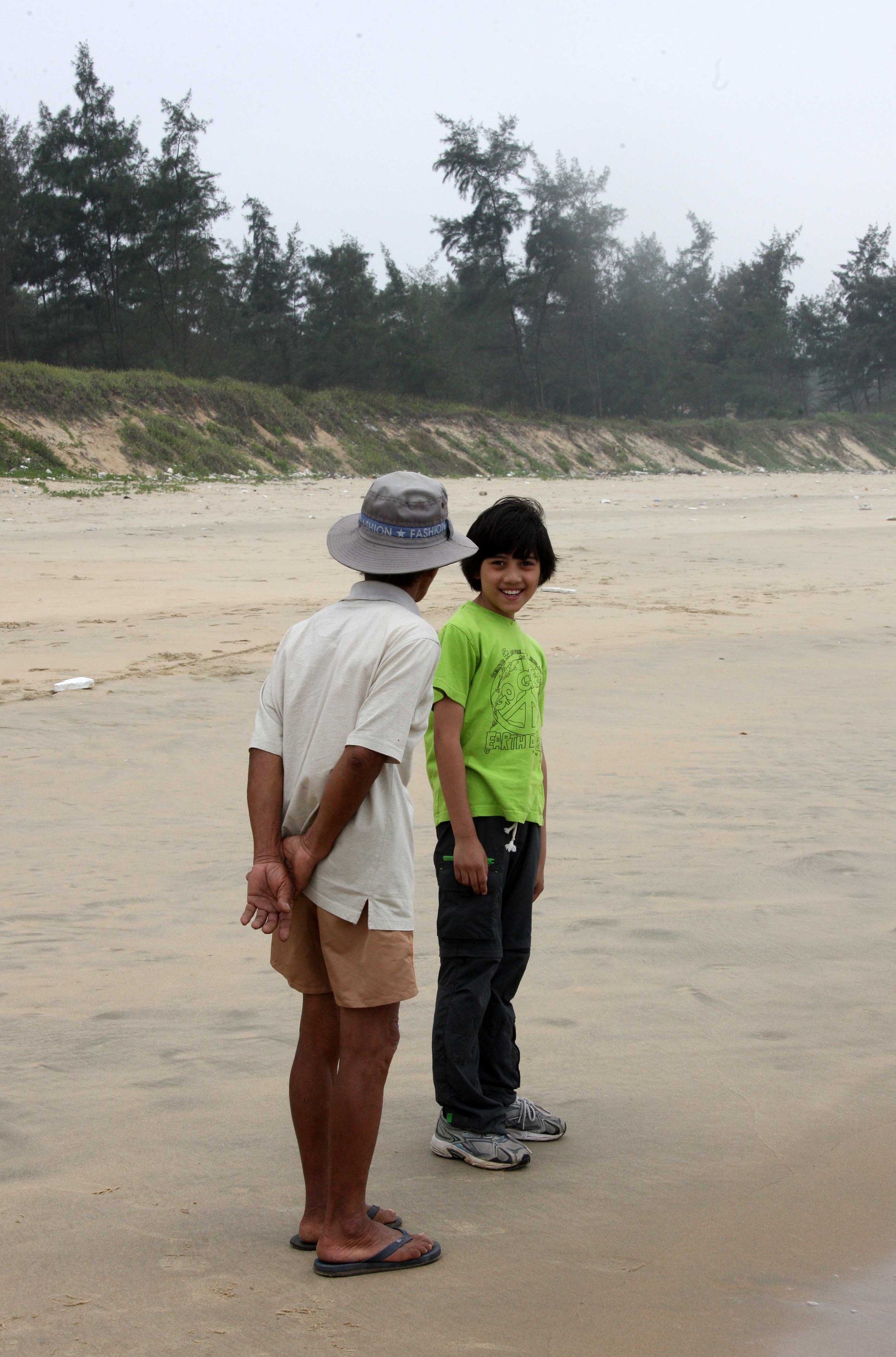 BEACH TOWN NEAR BACH MA NATIONAL PARK VIET NAM (33).JPG