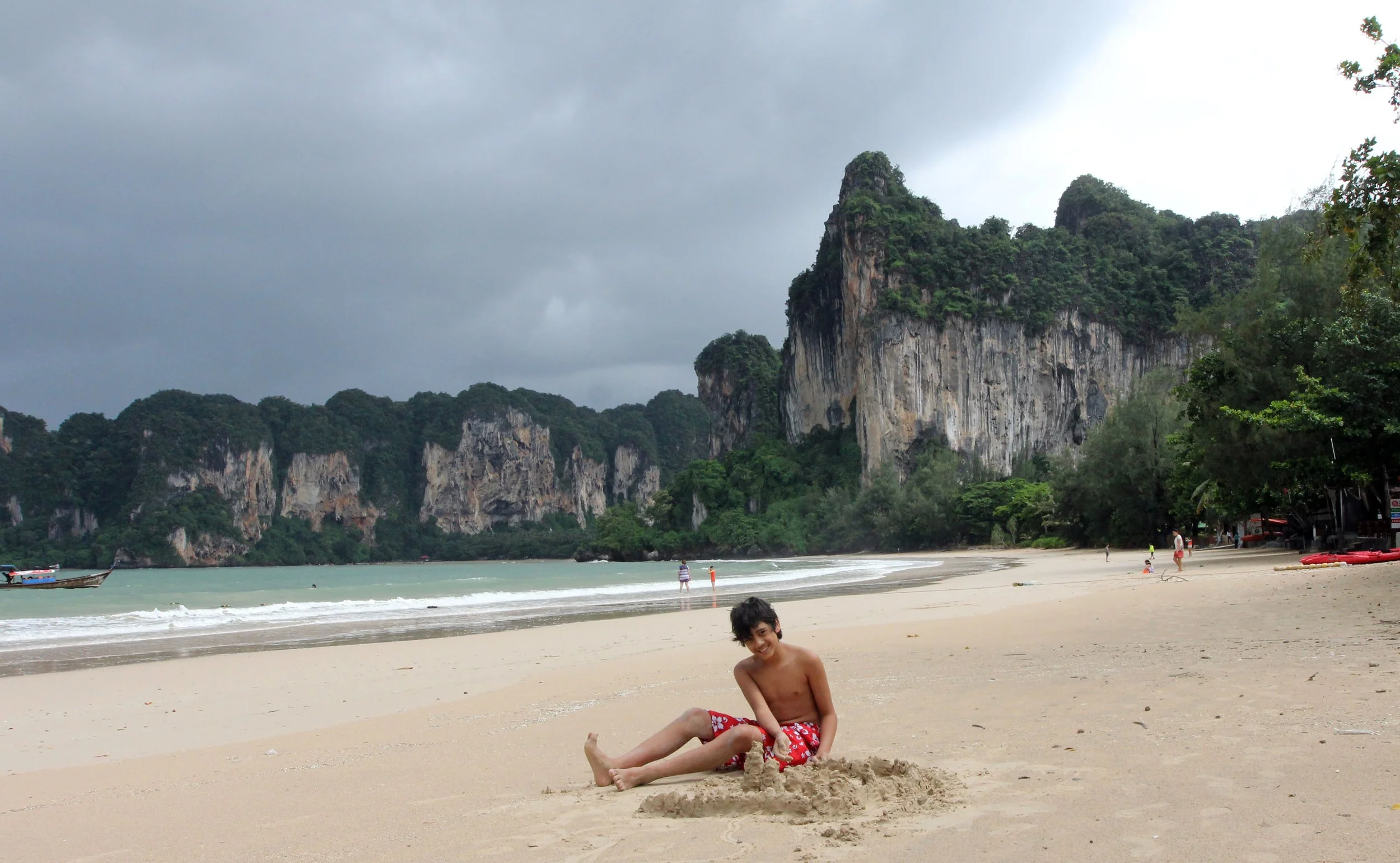 2014 Railay Beach with Cokie & Som and Phil & Shelley Summer Travels (27).JPG