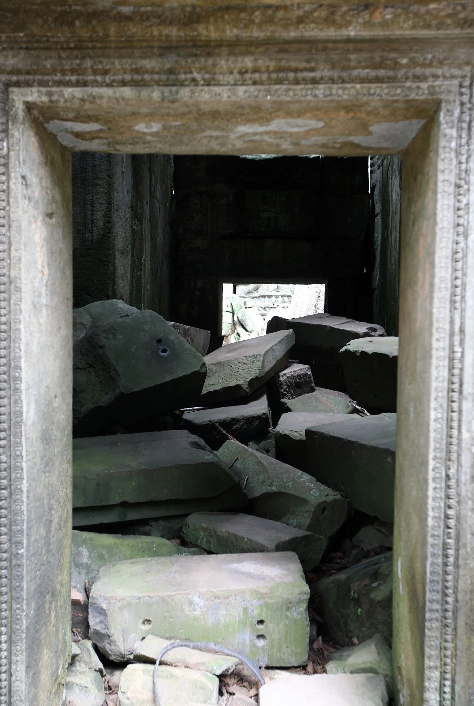 TA PROHM TEMPLE CAMBODIA - JULY 2010 (34).JPG