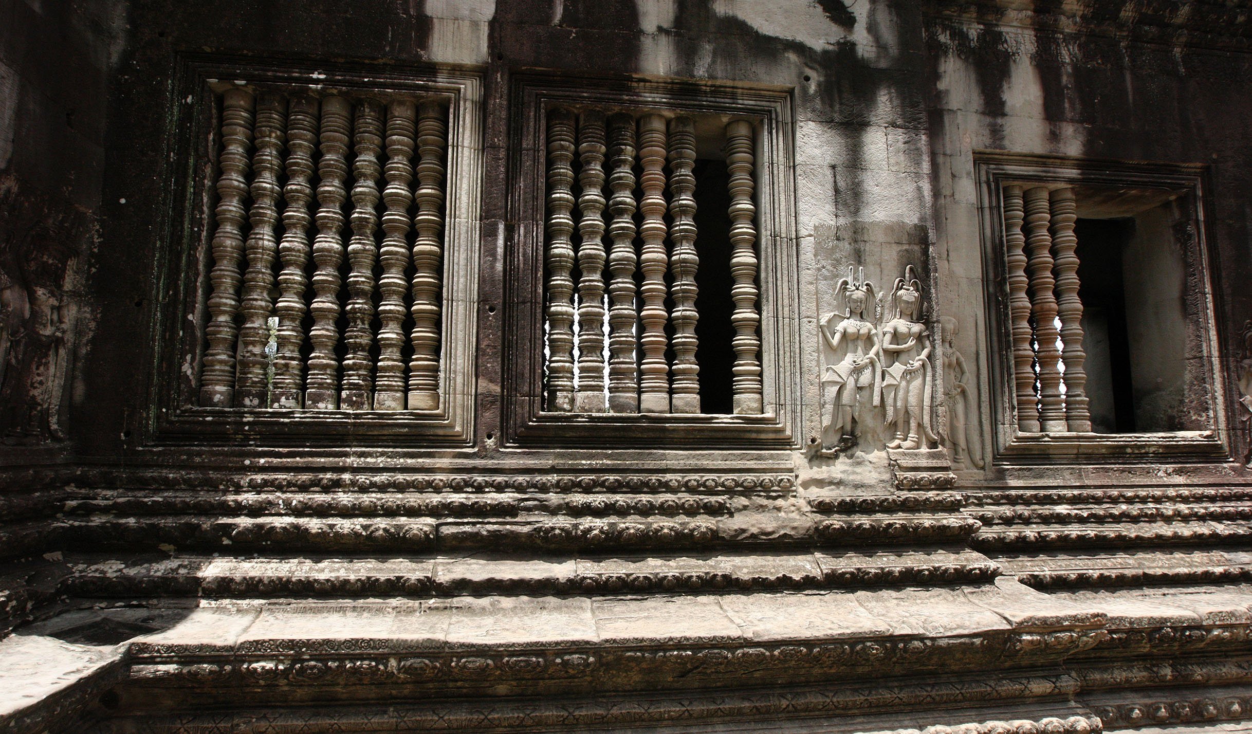 ANGKOR WAT - JULY 2010 (30).JPG