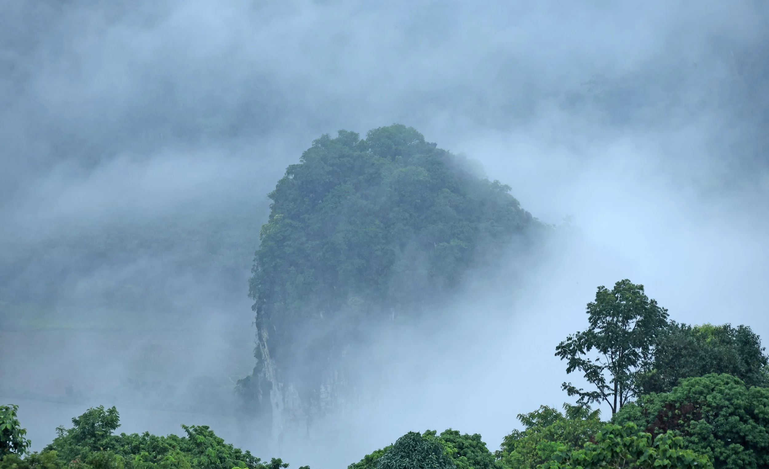 Phu Langka Viewpoint - Phayao Province Thailand - Thale Mog (10).jpg