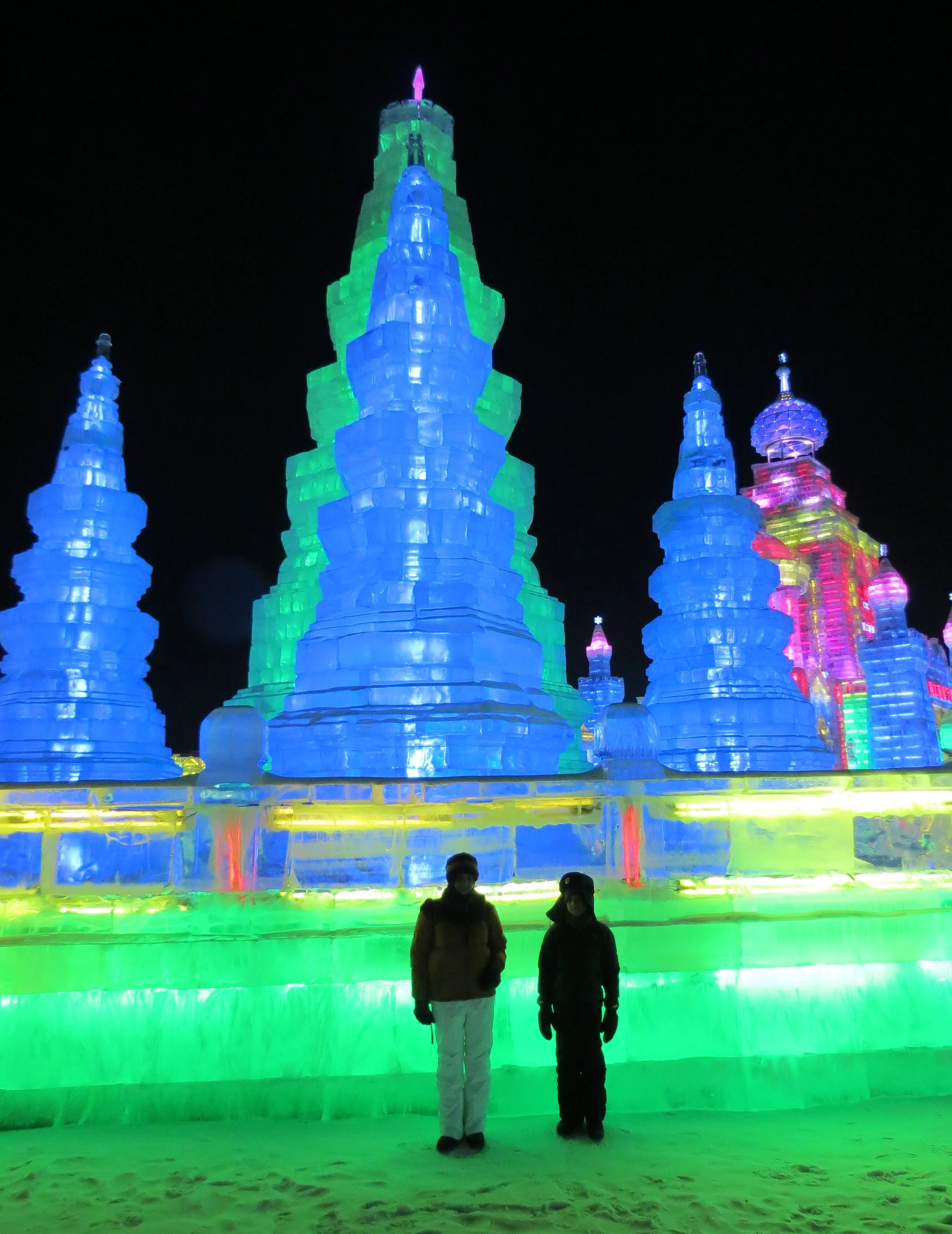 HARBIN SNOW & ICE FESTIVAL FEBRUARY 2012 (10).JPG