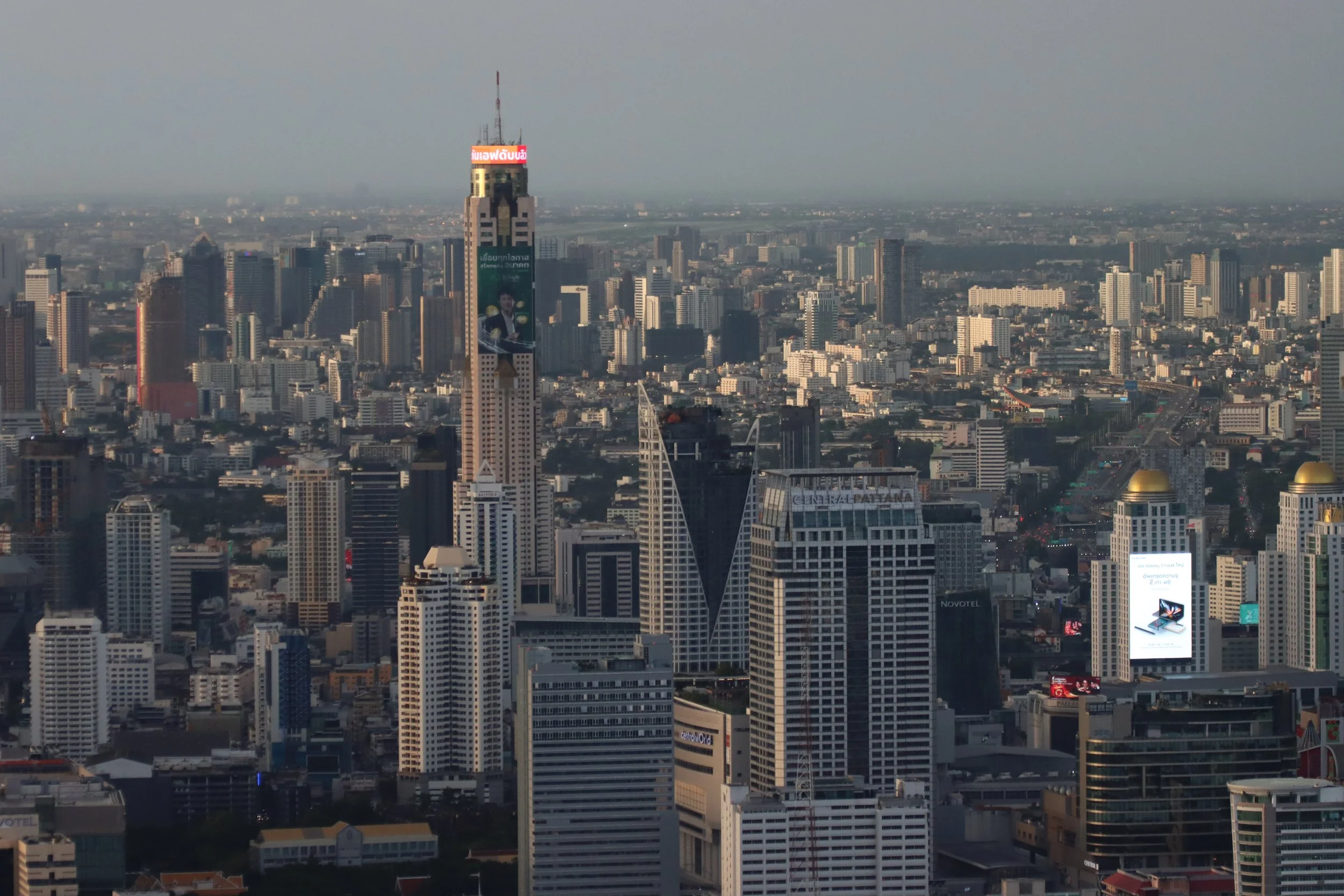 2022 - Bangkok as seen from Mahanakhon Building Viewing Deck (405).JPG