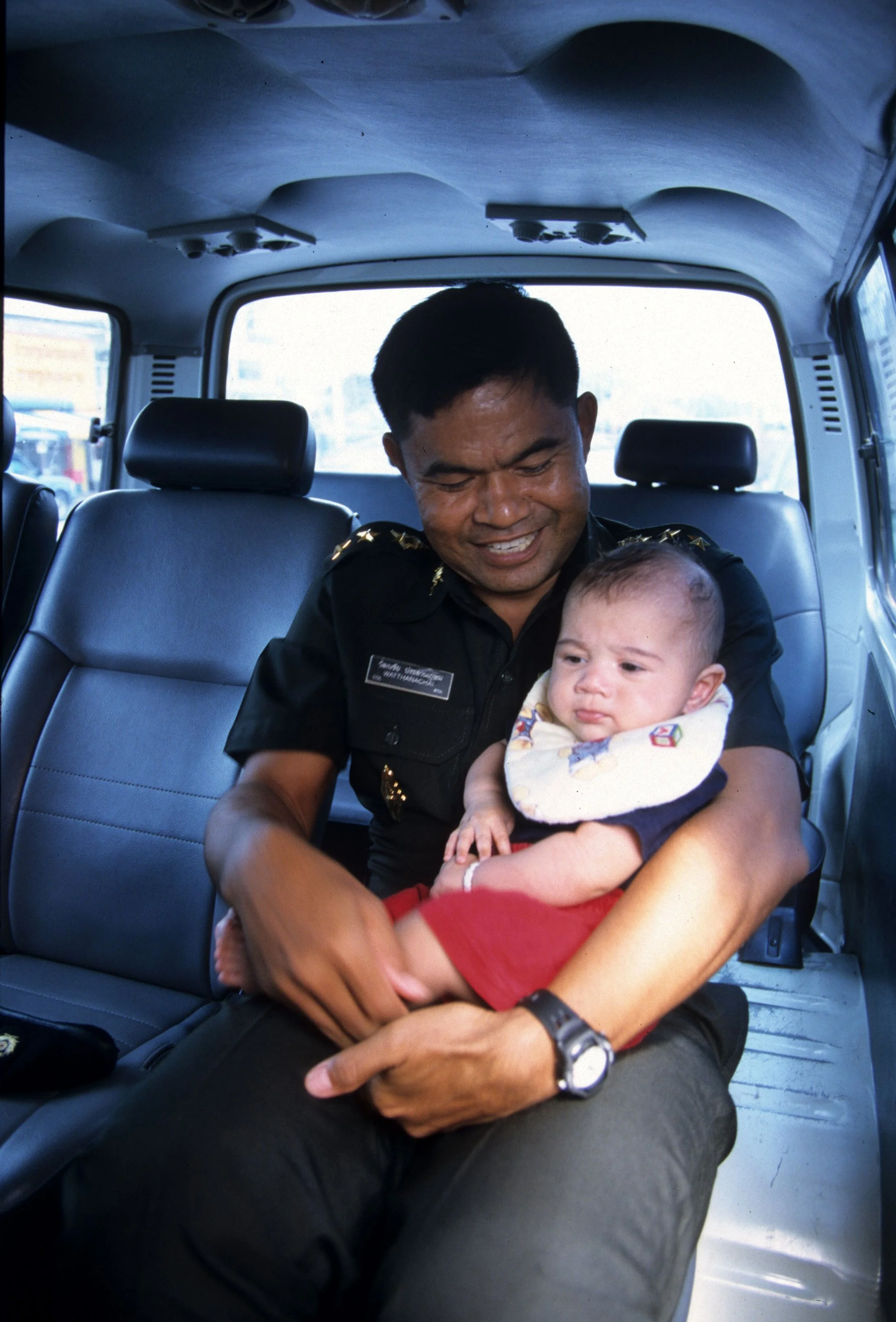 2004 Nakhonsithammarat Cokie and Colonel Watanachai (2).jpg
