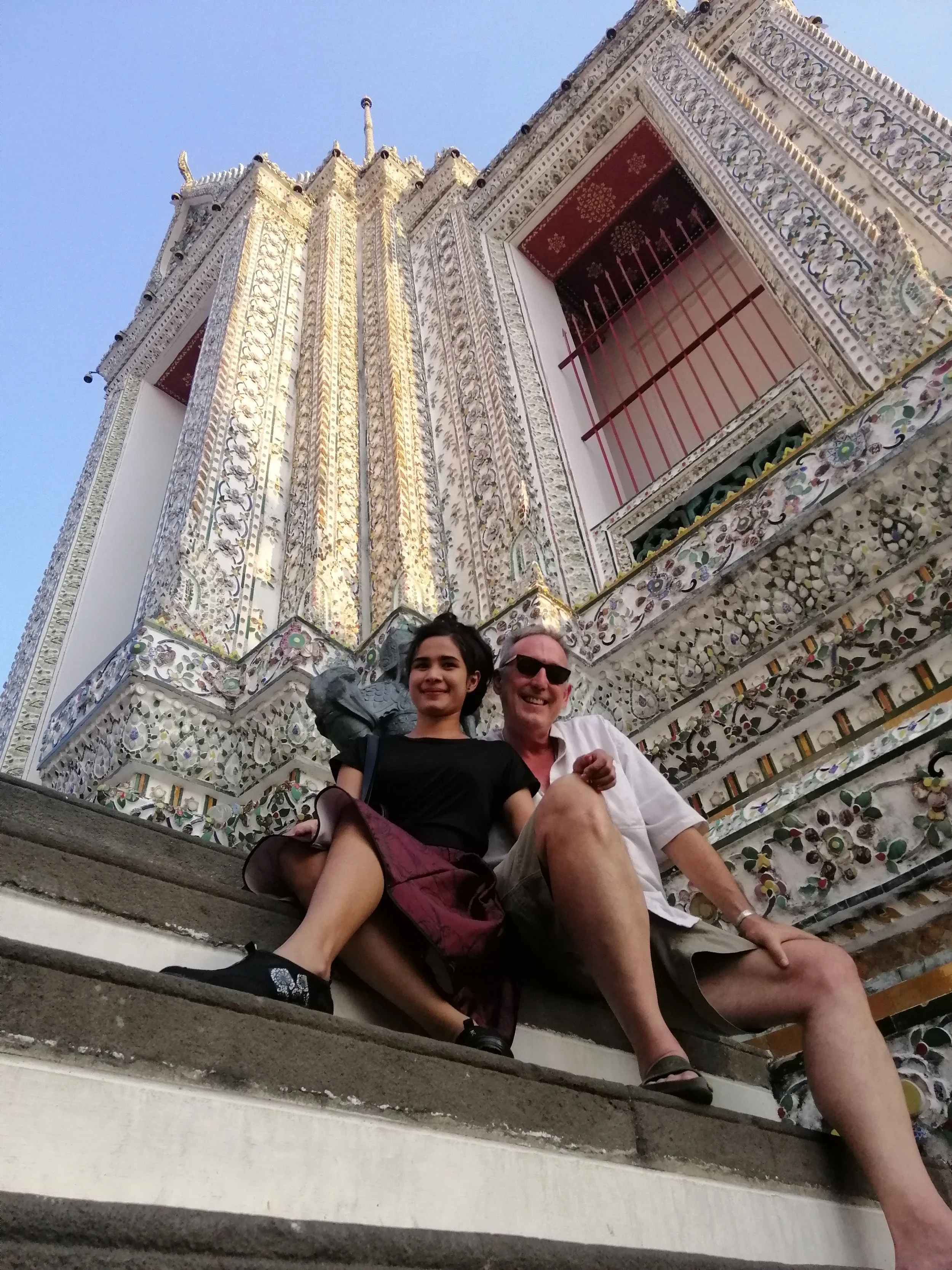2018 Pics with Gift in Thailand (239).jpg