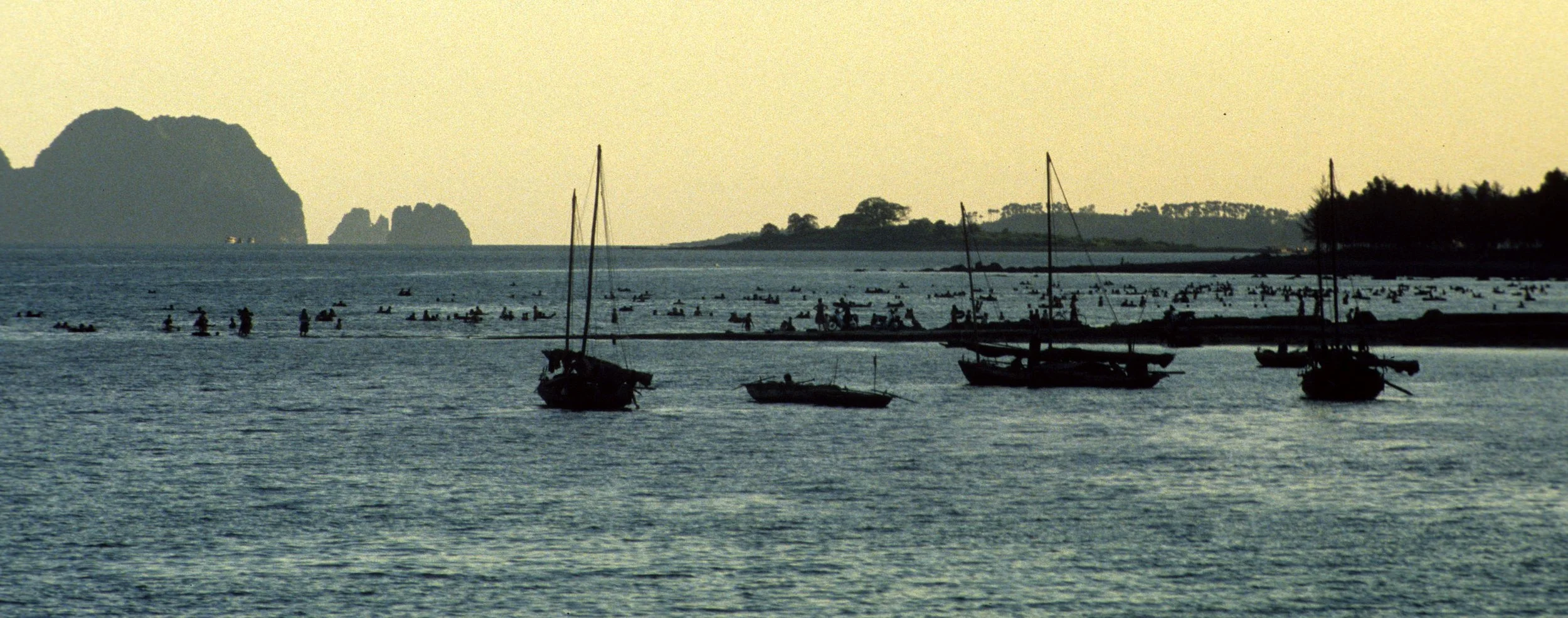 HALONG BAY - 1994 (15).jpg