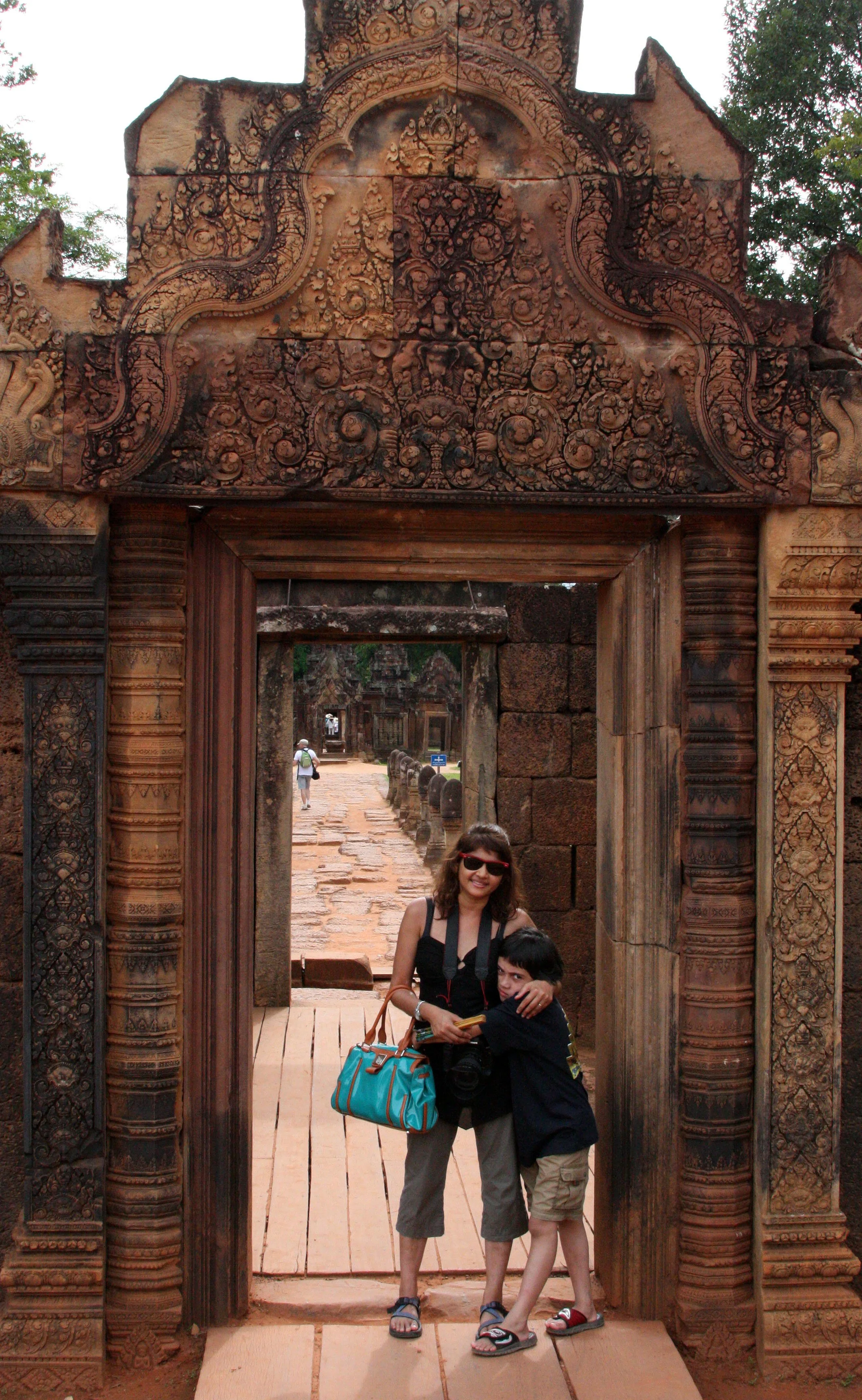 BANTEAY SREI TEMPLE CAMBODIA - JULY 2010 (3).JPG