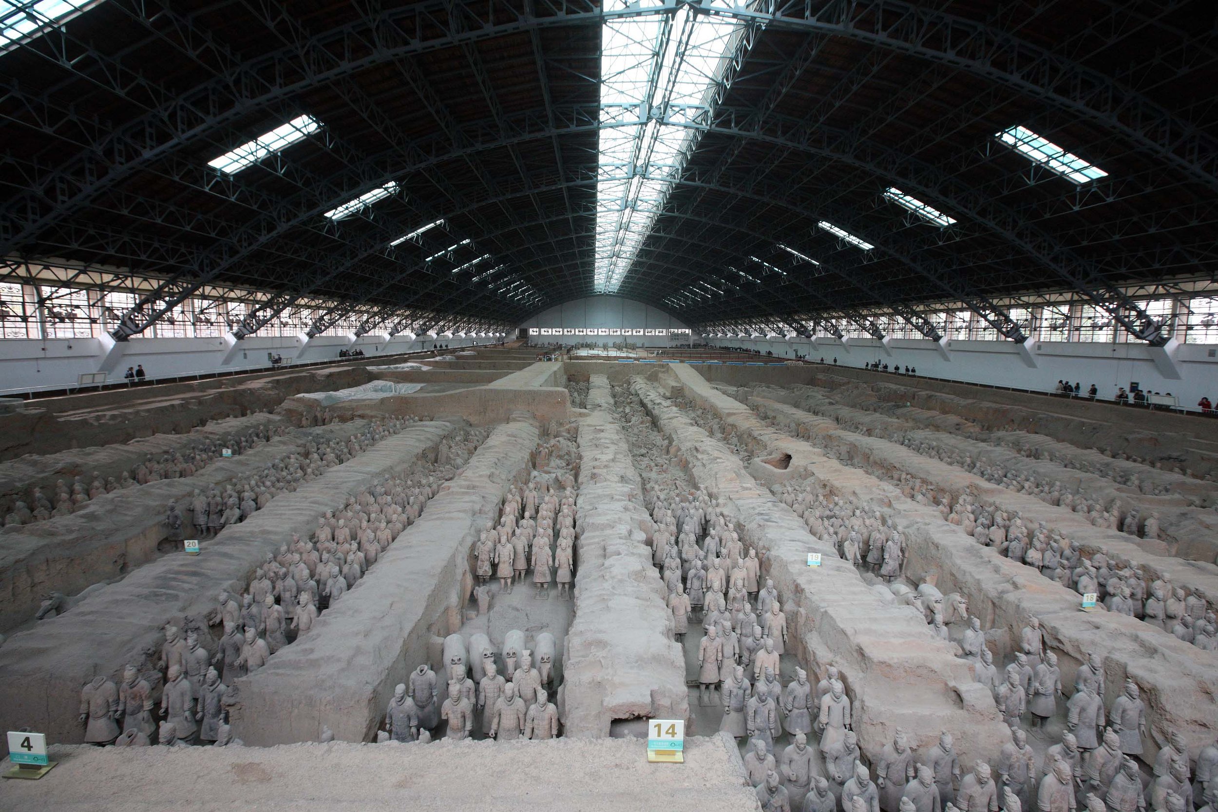 XIAN - TERRA COTTA WARRIORS - MARCH 2011 (5).JPG
