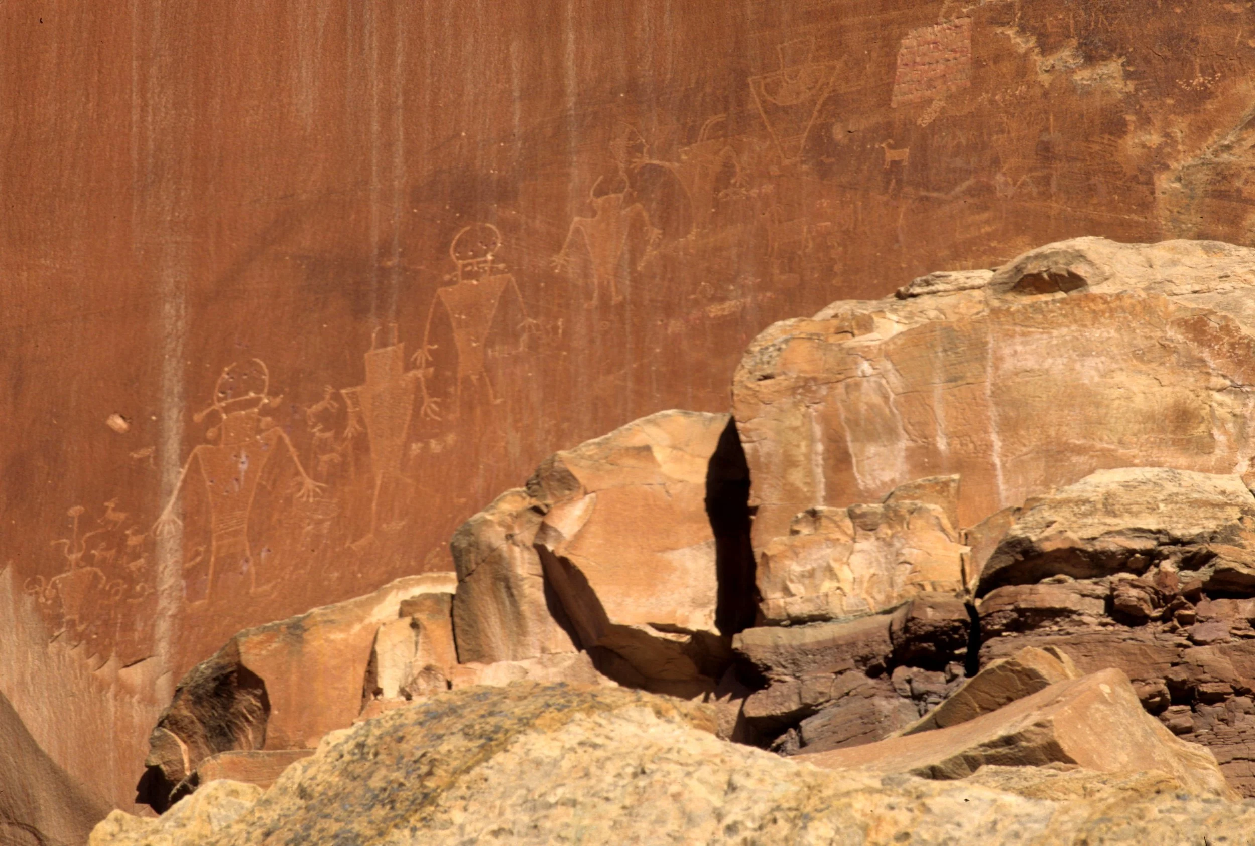 ANASAZILAND - PETROGLYPHS AT CAPITOL REEF NP (2).jpg