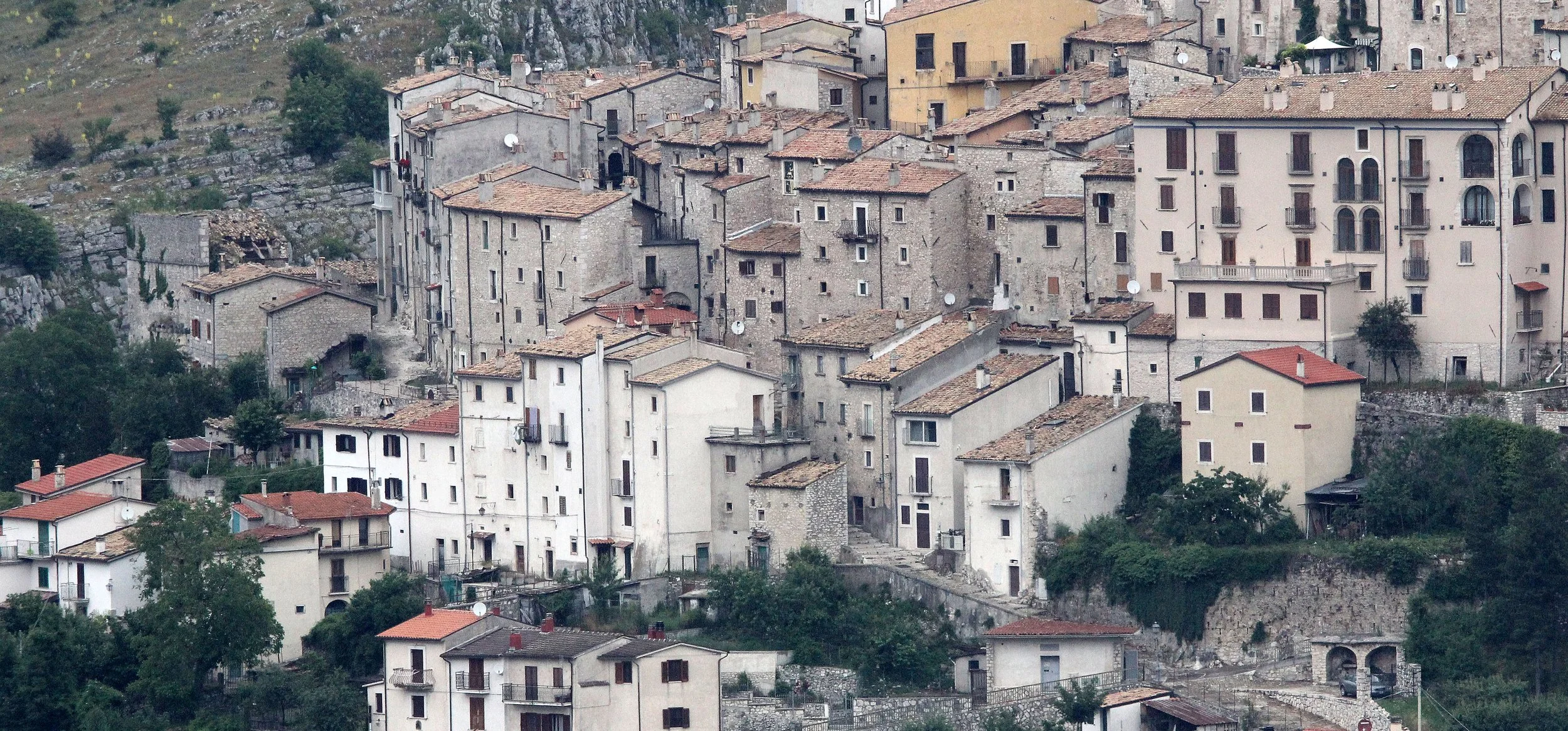 BARREA ITALY - ABRUZZO NATIONAL PARK ITALY (4).JPG