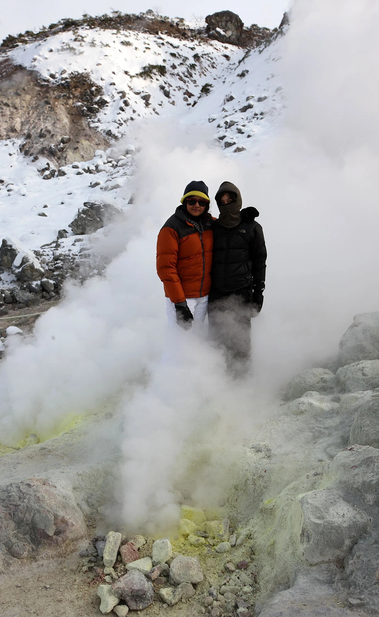 KUSSHARO LAKE, HOKKAIDO JAPAN - MT IWO FUMAROLES (7).JPG