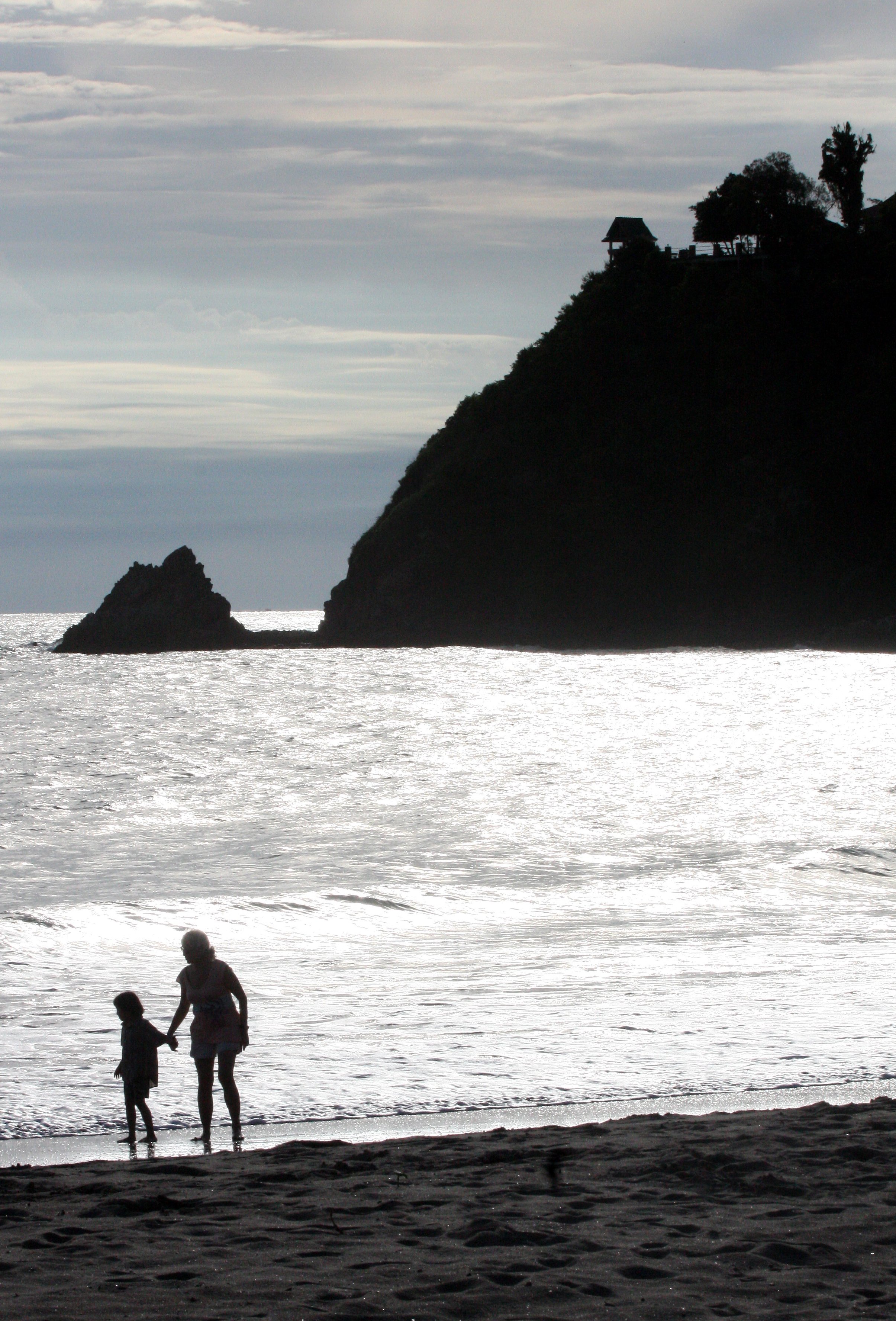 KOH LANTA - 2008 - HANGING ON THE ISLANDS (38).JPG