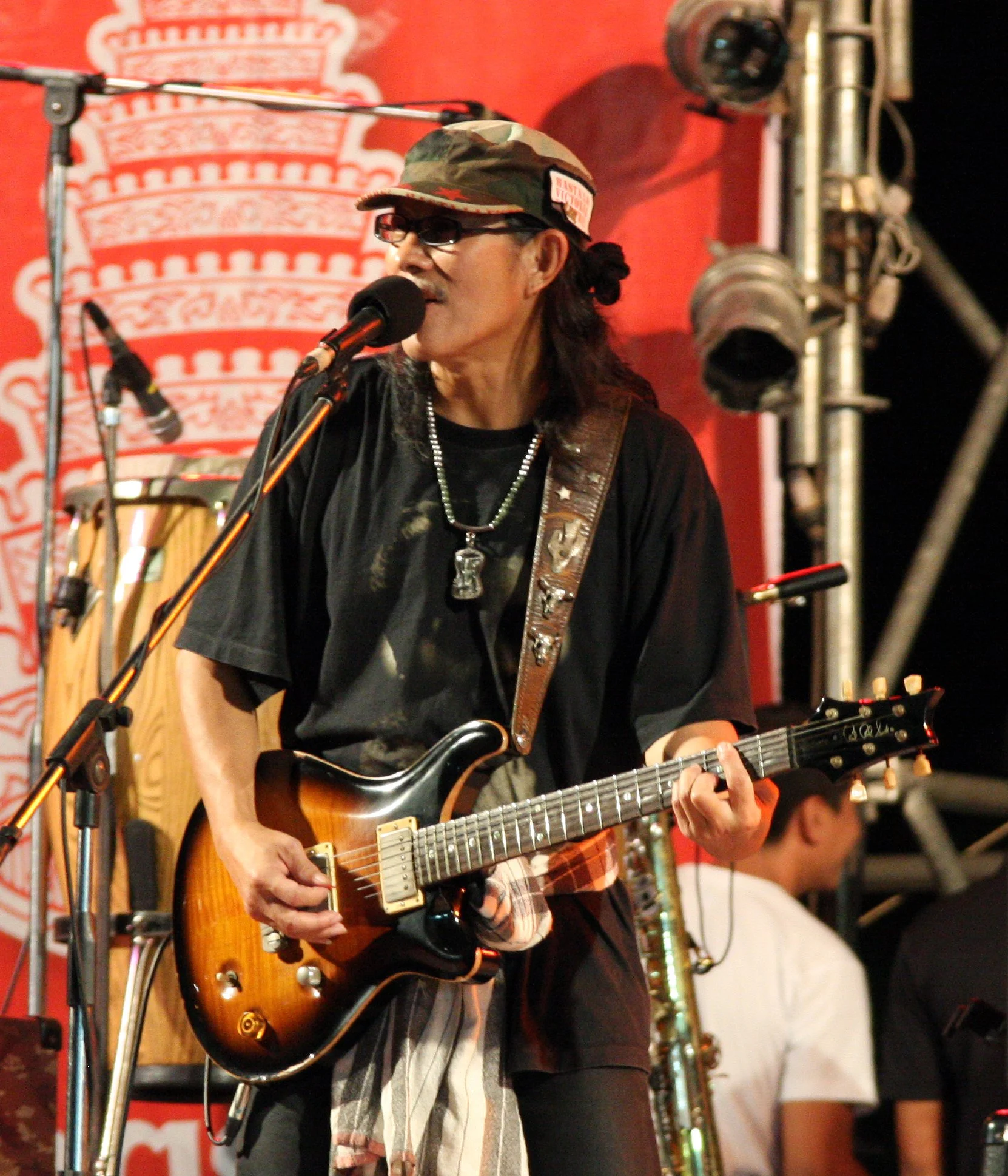 2010-7-18 CARRABAO CONCERT IN NAKHONSITHAMMARAT (48).JPG
