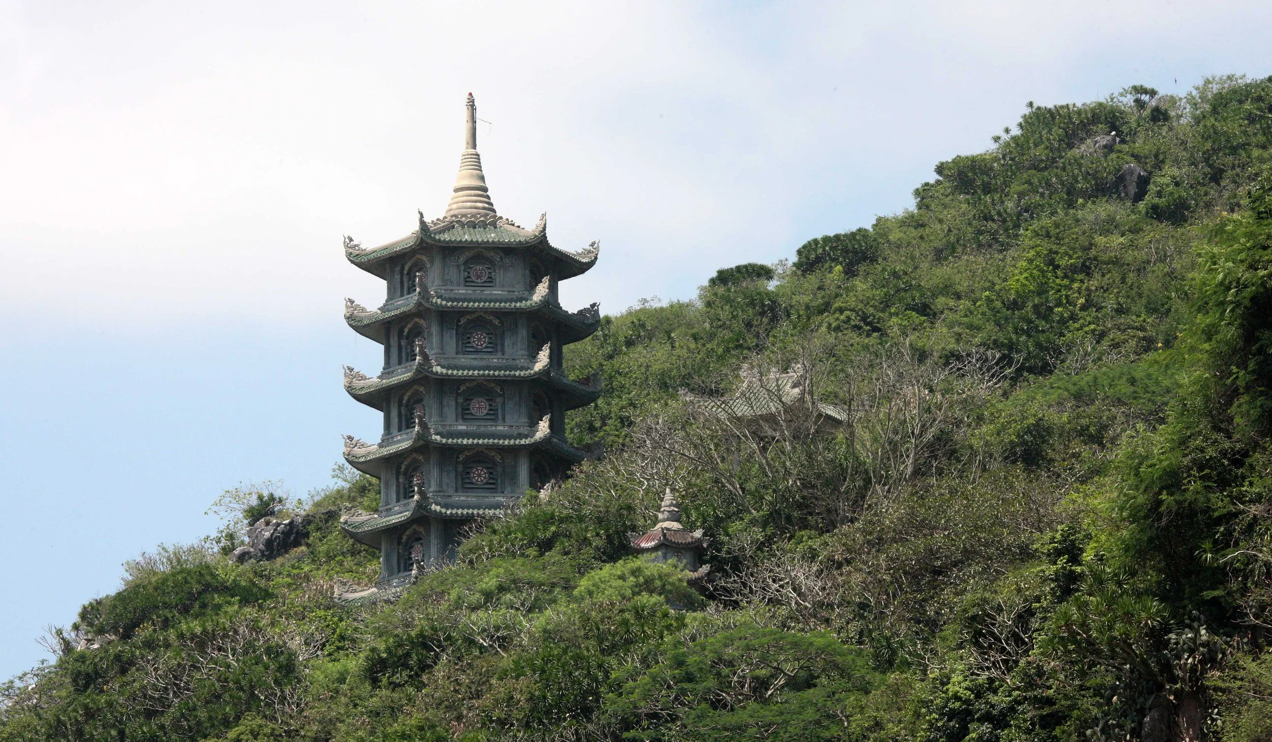 DA NANG - MARBLE MOUNTAIN VIET NAM (6).JPG