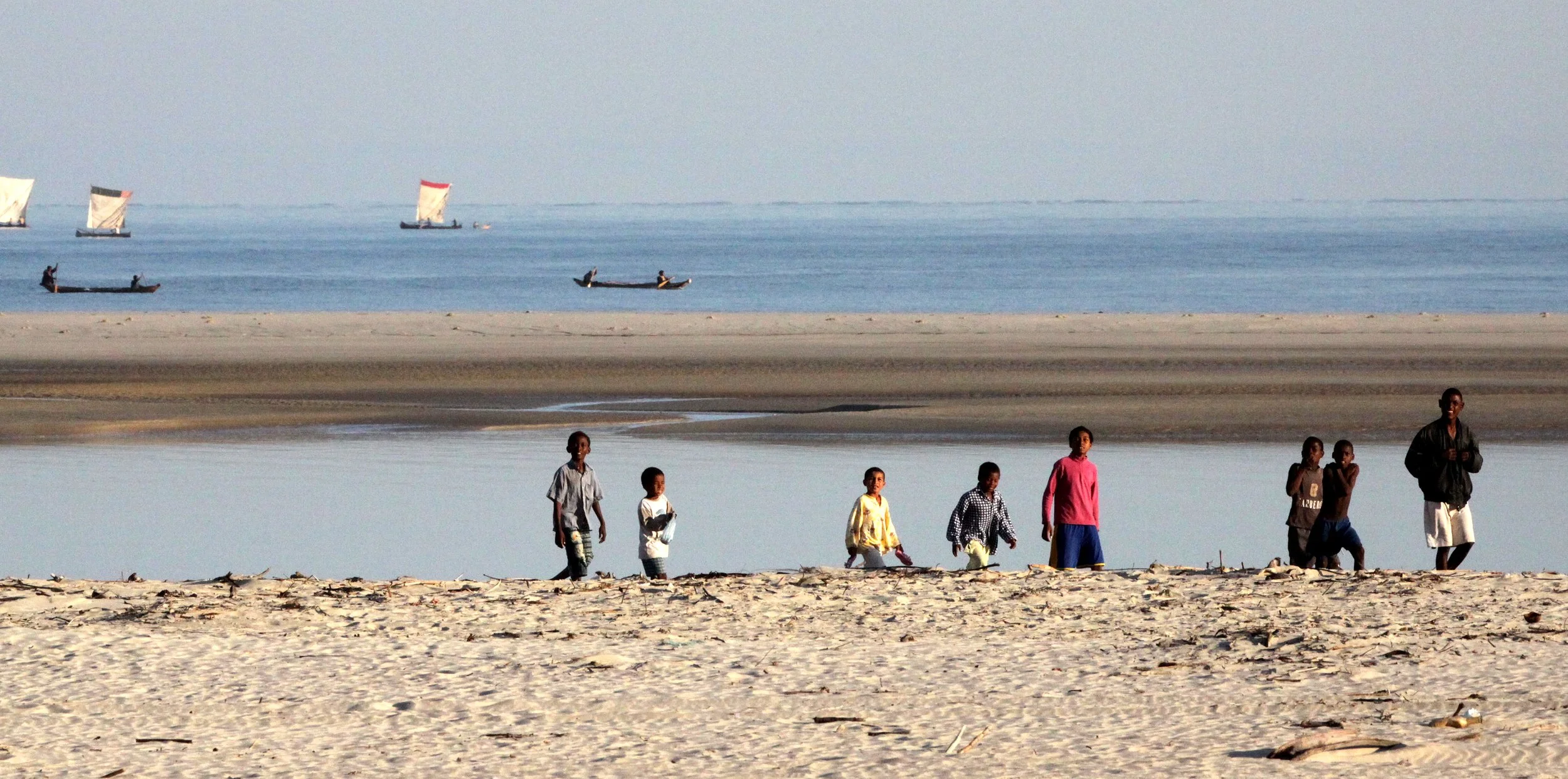 MORONDAVA - BEACH SCENES - MADAGASCAR (24).JPG