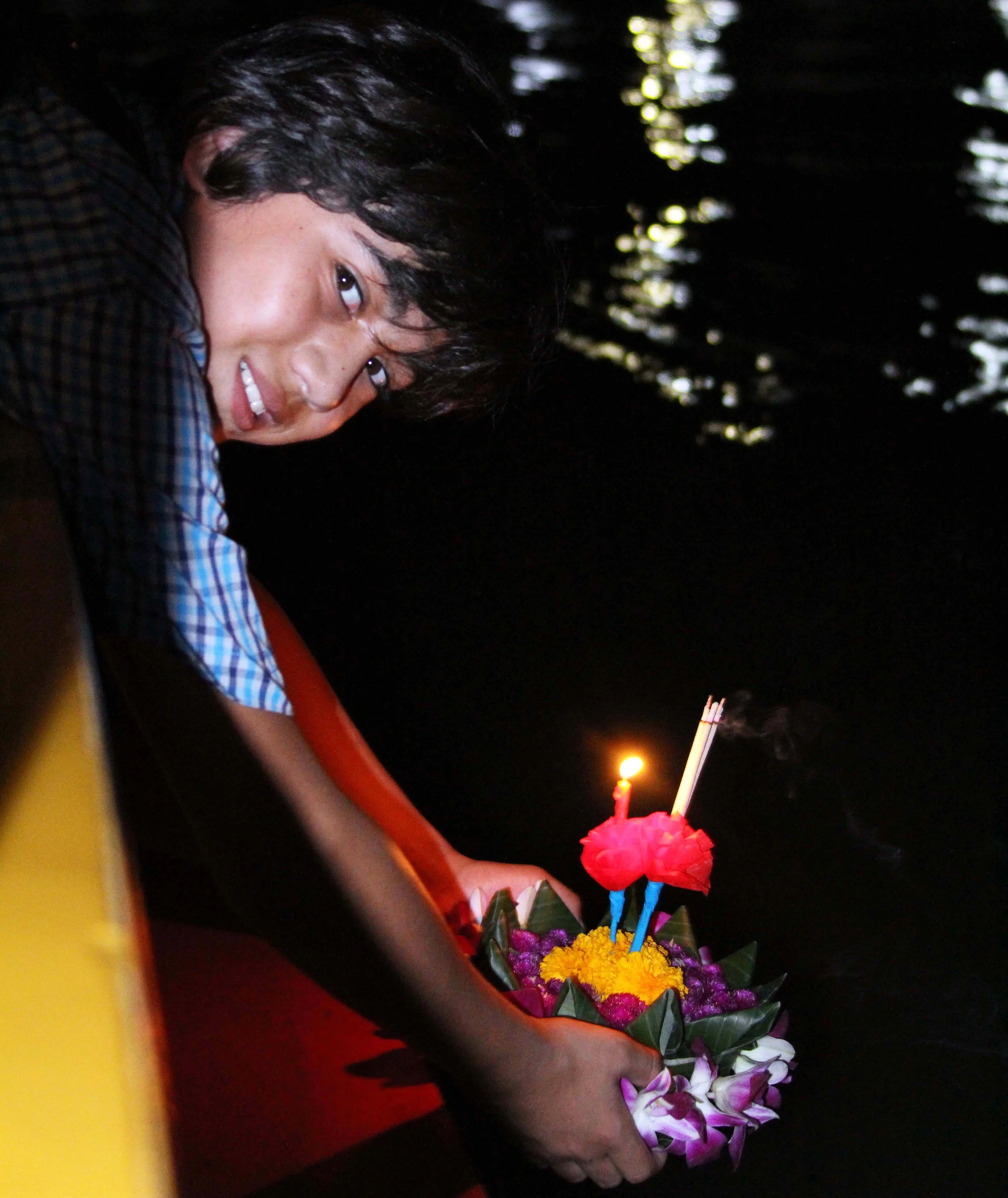 2013 Loy Krathong in Bangkok (42).JPG