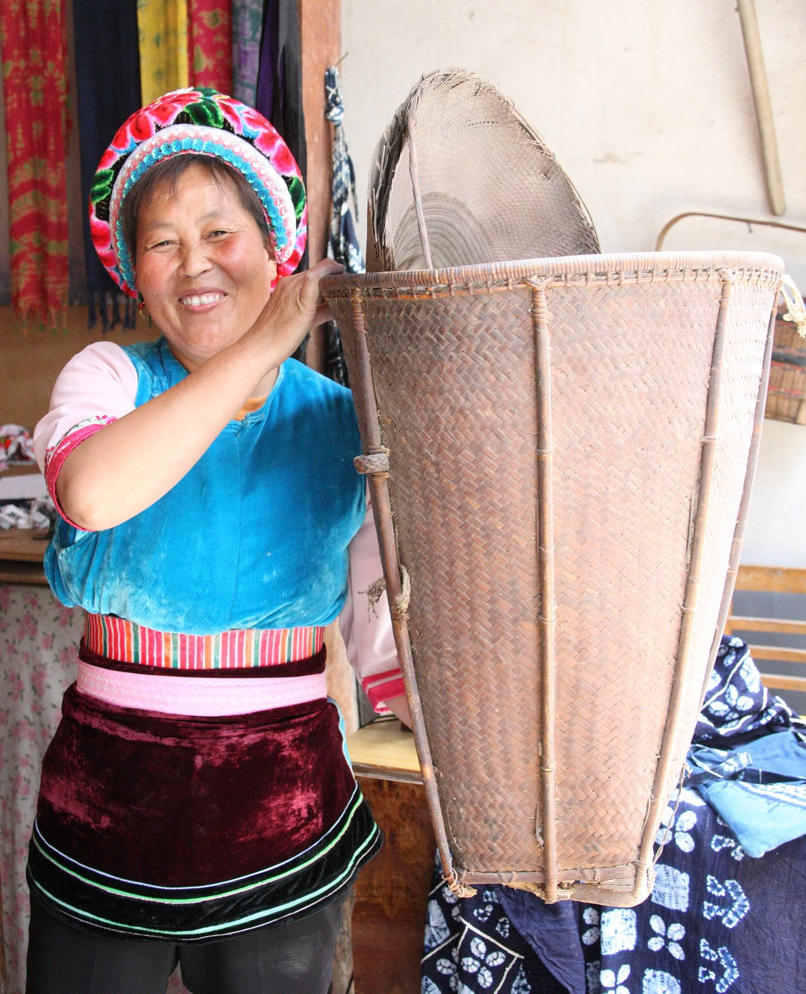 LINDEN CENTER - BAI VILLAGE NORTH OF XIZHOU, YUNNAN CHINA - INDIGO TIE-DIE EXPERIENCE (57).JPG