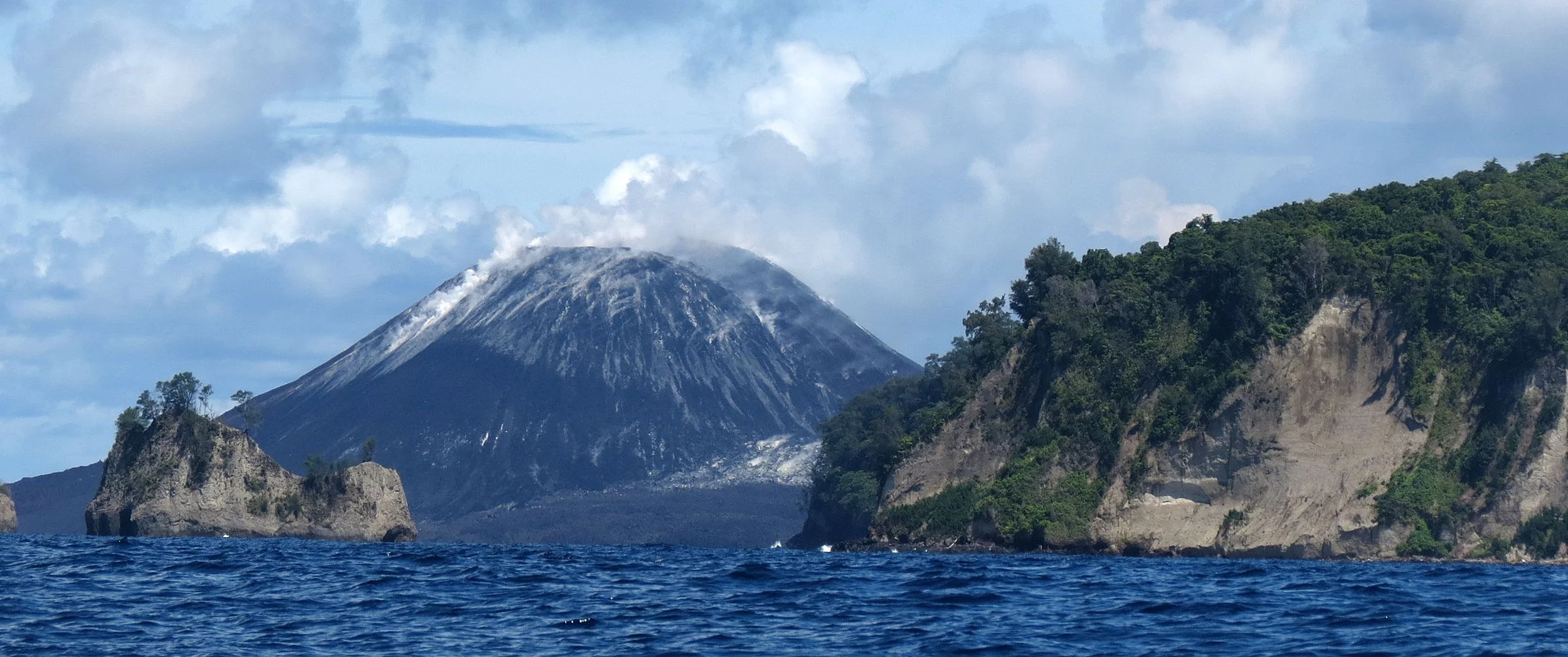 KRAKATAU NATIONAL PARK - JAVA BARAT INDONESIA (7).JPG