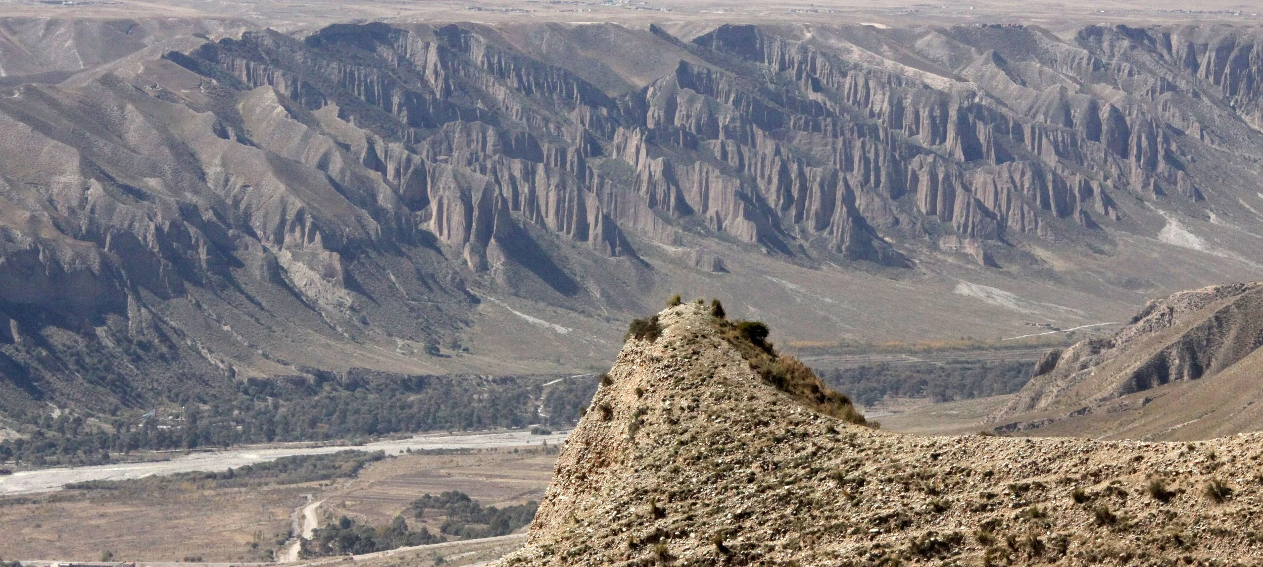 XINGHAI CANYON AND VICINITY CHINA (28).JPG