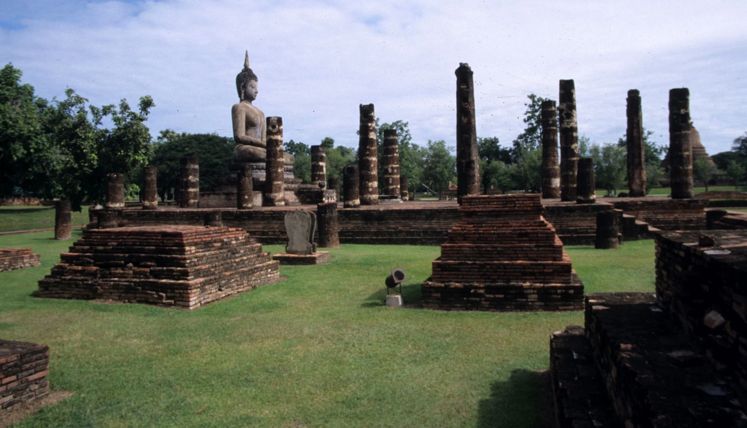 SUKHOTHAI EE.jpg