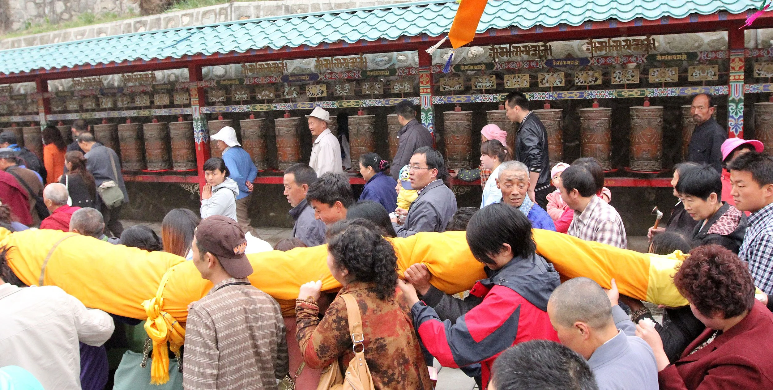 KUMBUM MONASTERY - QINGHAI - SUNNING BUDDHA FESTIVAL 2013 (155).JPG
