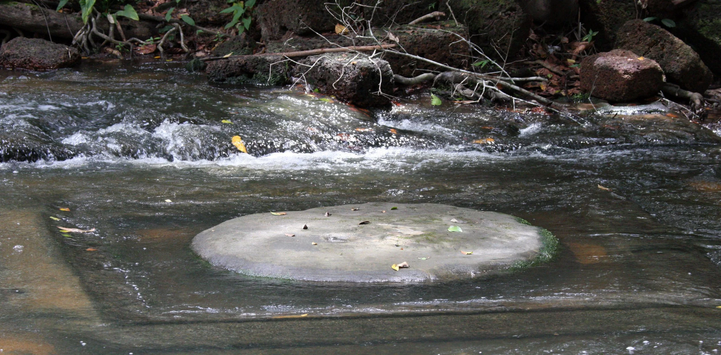 KULEN MOUNTAIN CAMBODIA - 1000 LINGHA RIVER (1).JPG