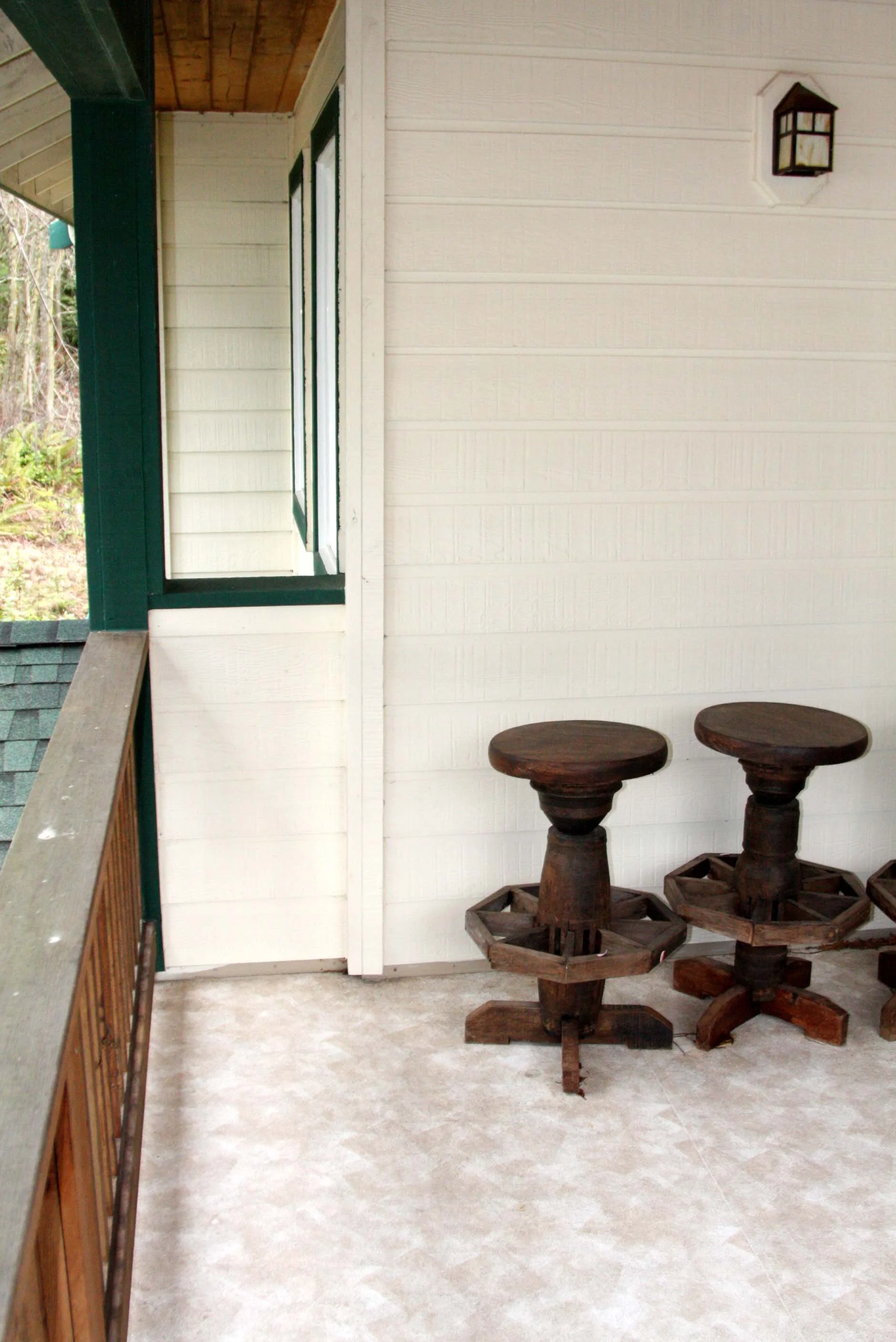 2009-4-24 - HOUSE - DECK OFF MASTER SUITE.JPG